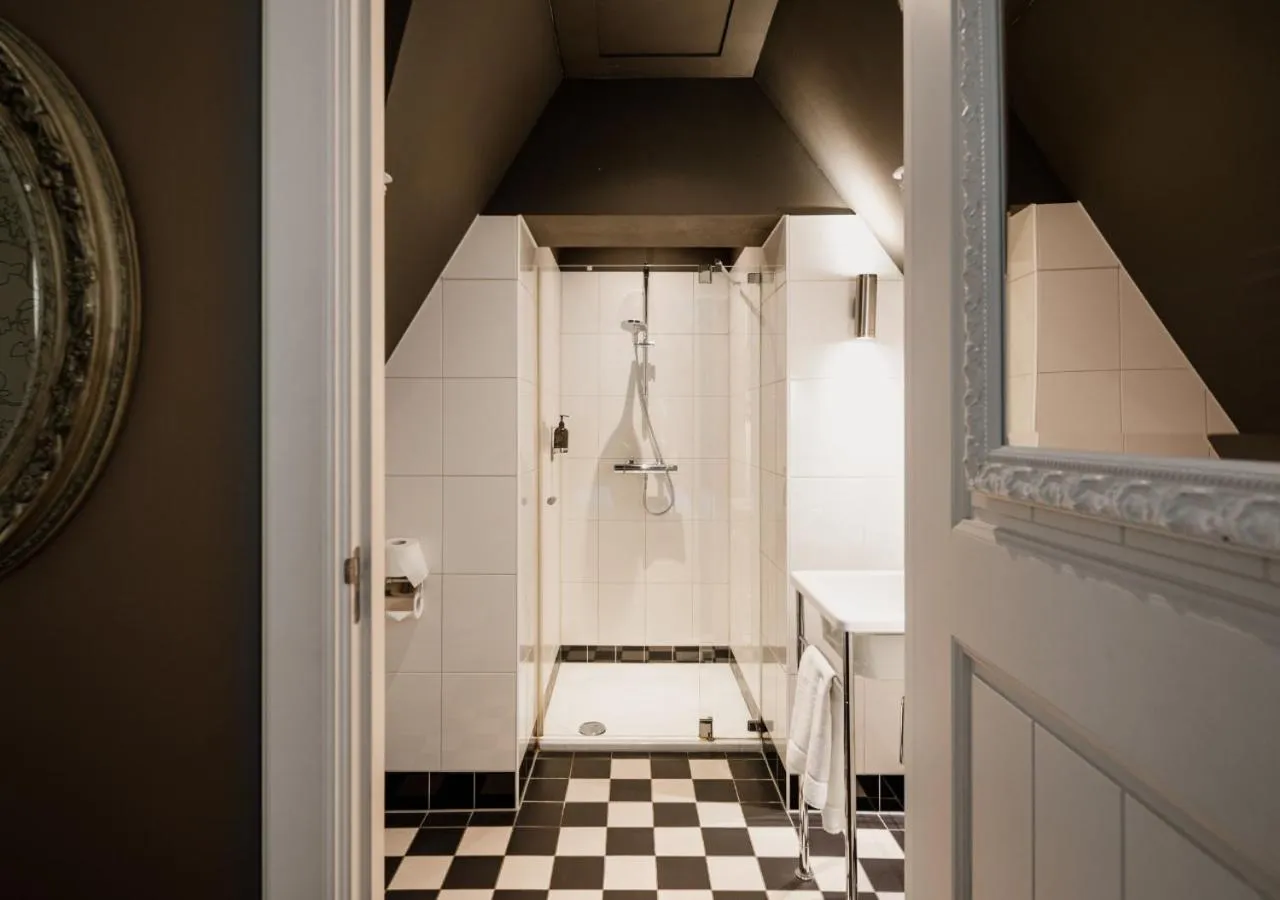 Shower in Landgoed Huize Bergen Den Bosch - Vught