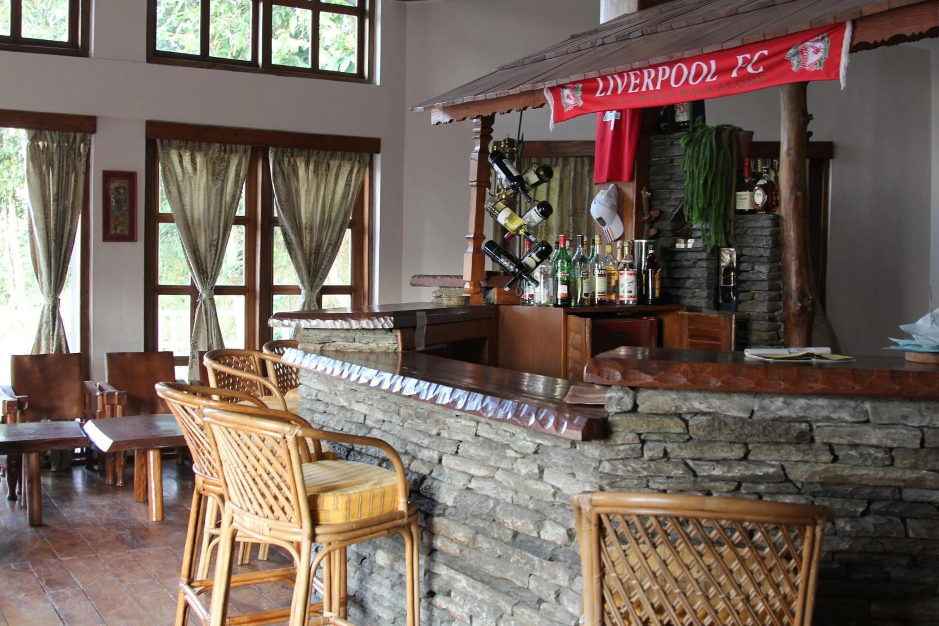 Lounge or bar in The Begnas Lake Resort & Villas