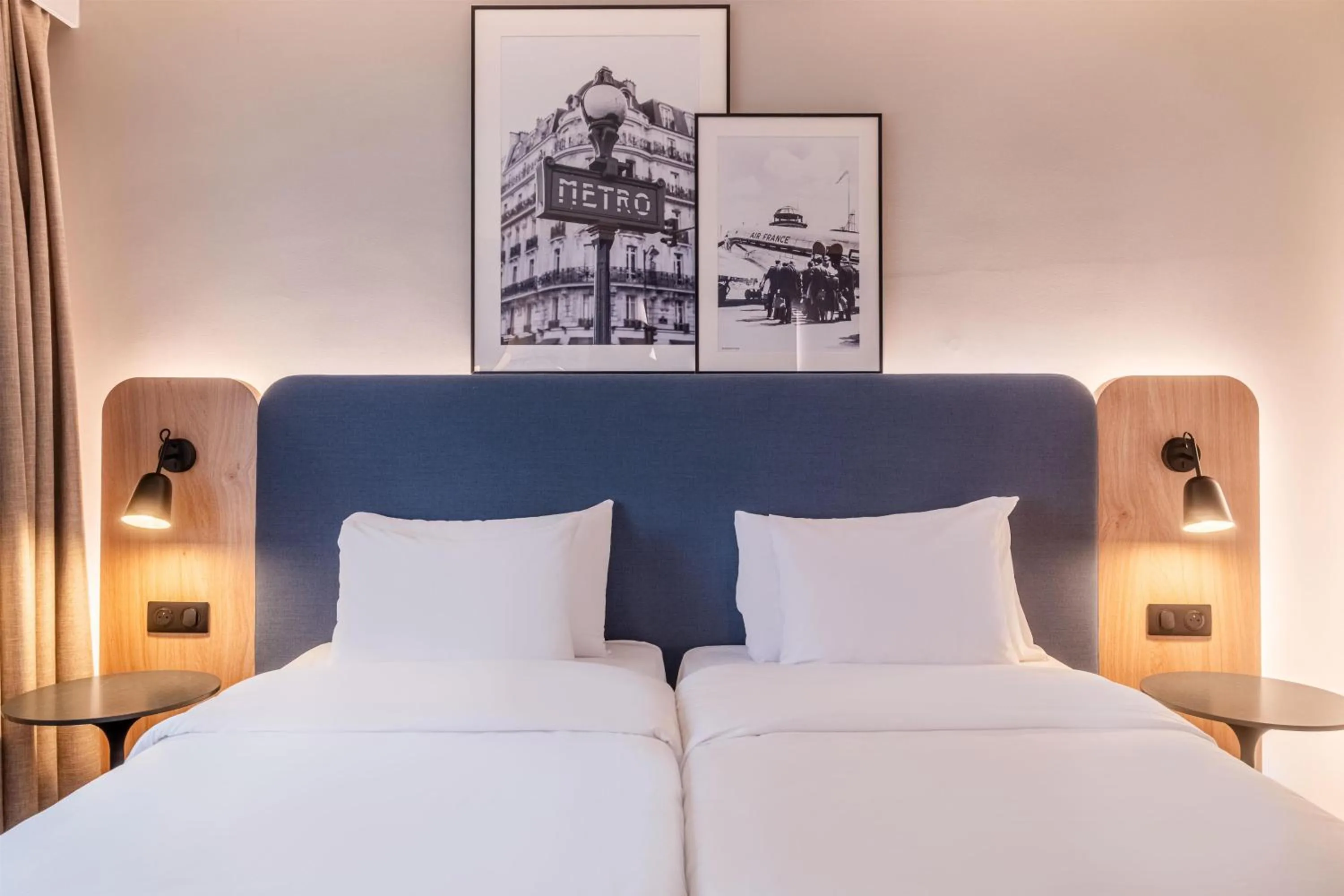 Bedroom, Bed in Radisson Hotel Paris Le Bourget