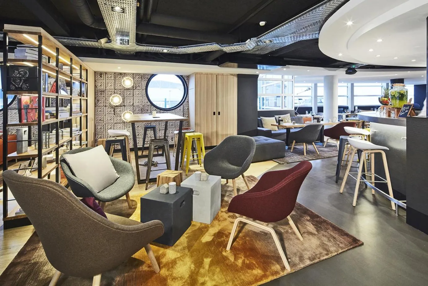 Restaurant/places to eat in Radisson Hotel Paris Le Bourget