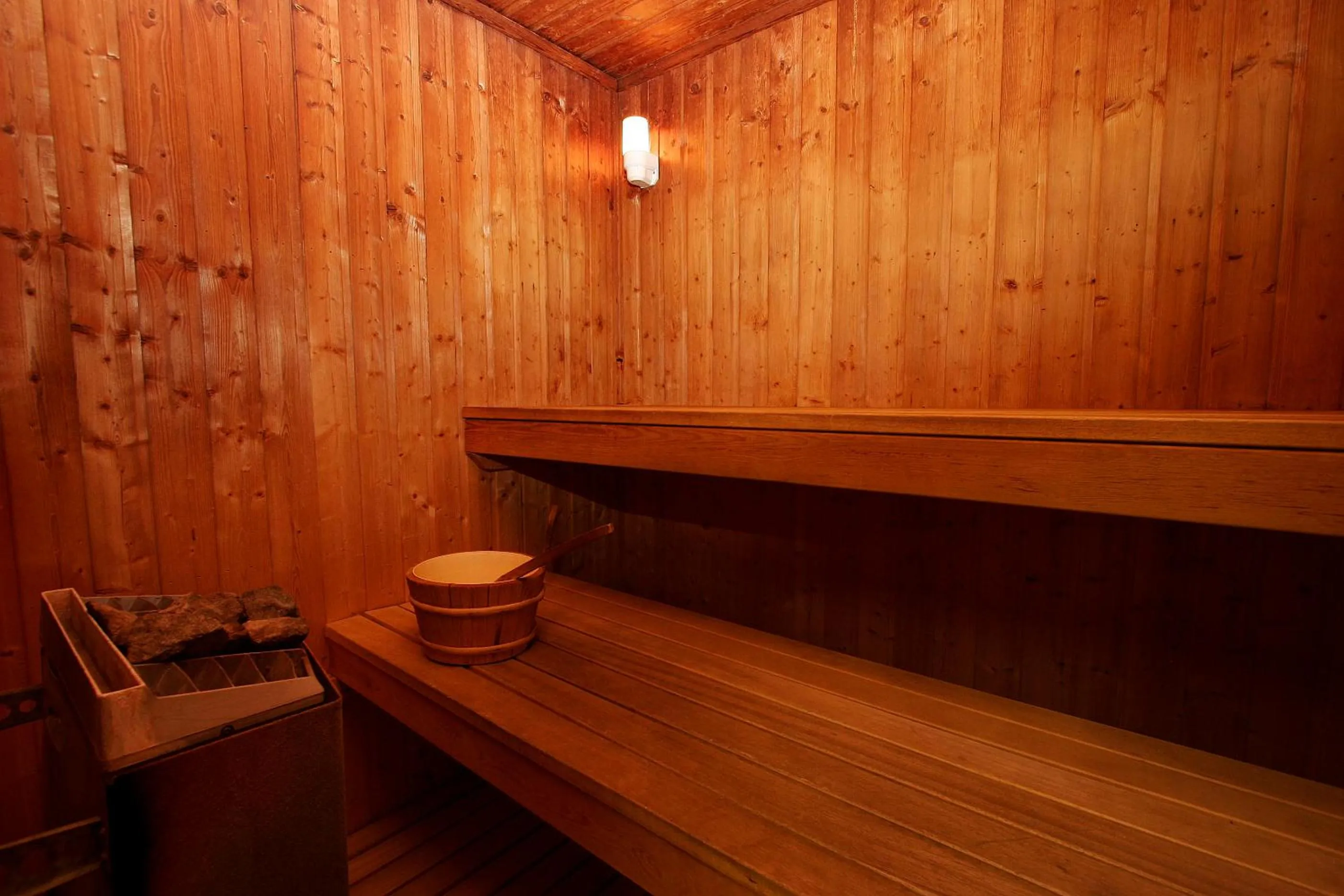 Spa and wellness centre/facilities in Radisson Hotel Paris Le Bourget