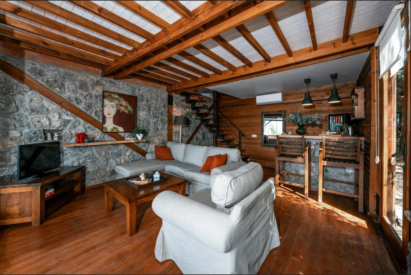 Living room in Nautical Hotel