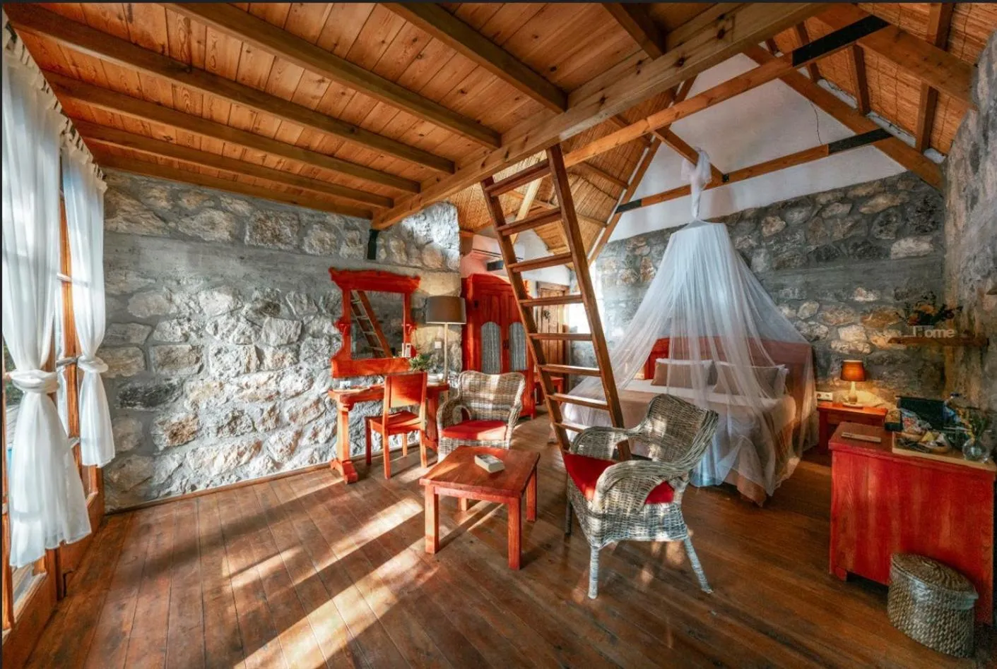 Living room in Nautical Hotel