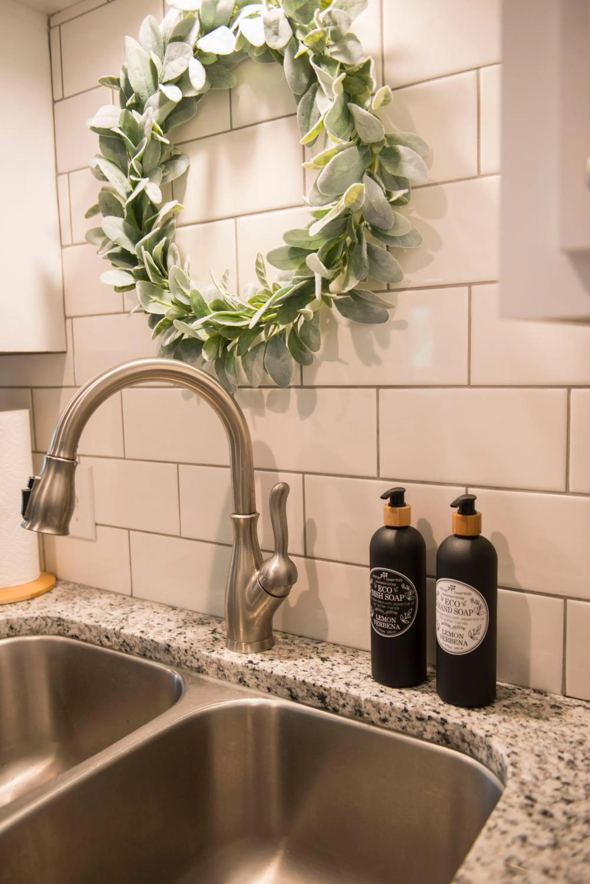 Walk to the Silos! 3 Bed 1960's Bungalow near Baylor