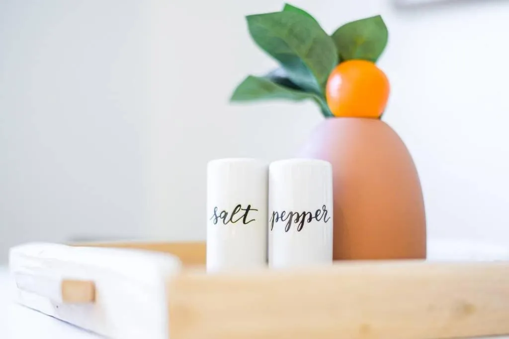 Classy 1927 Uptown Tudor 4 min to Magnolia