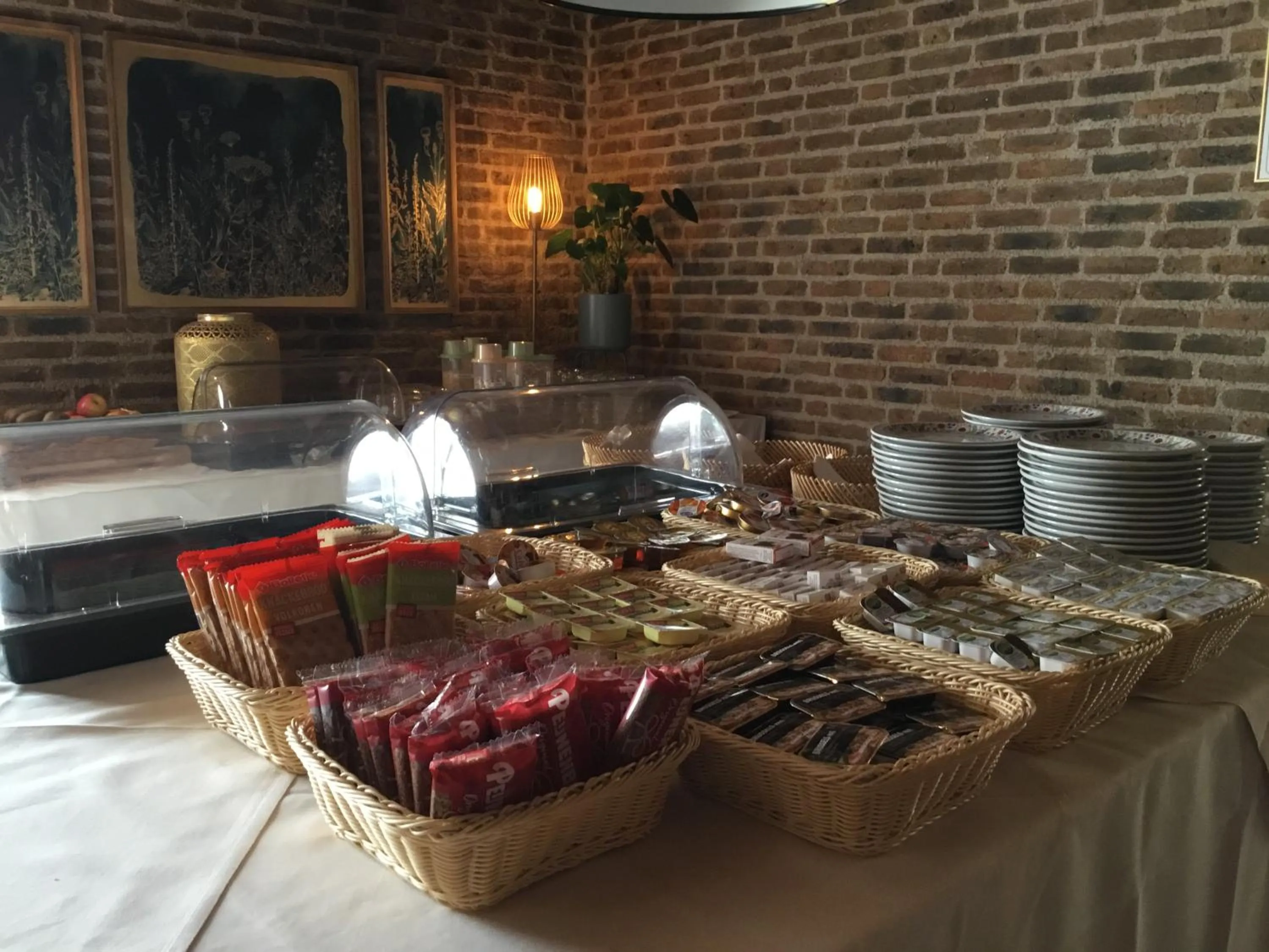 Restaurant/places to eat in Hotel Steensel