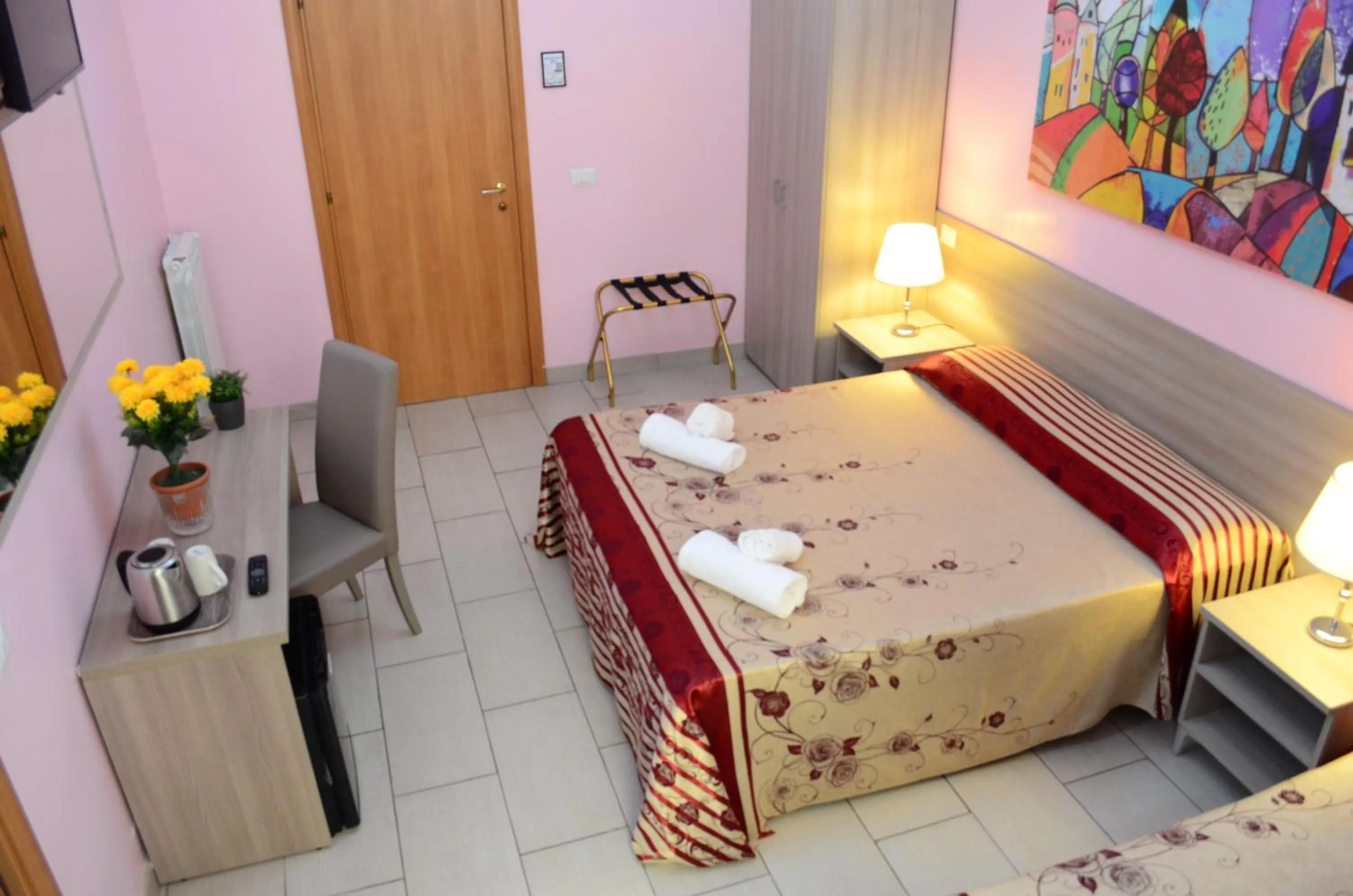 Photo of the whole room, Bed in B&B Roma Castle Termini