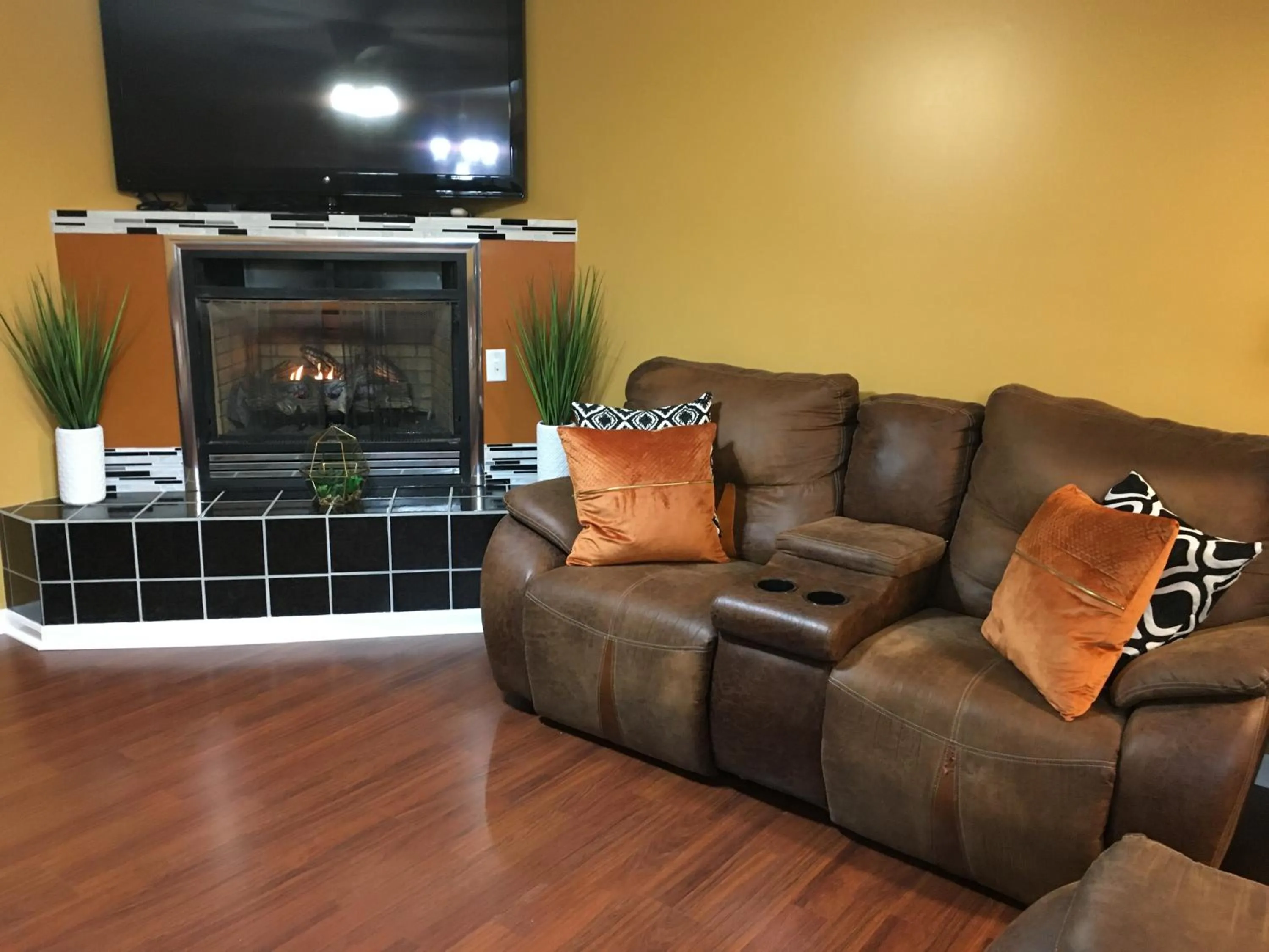 Living room in Your Midwest Dunes Vacation Tri-State Paradise!