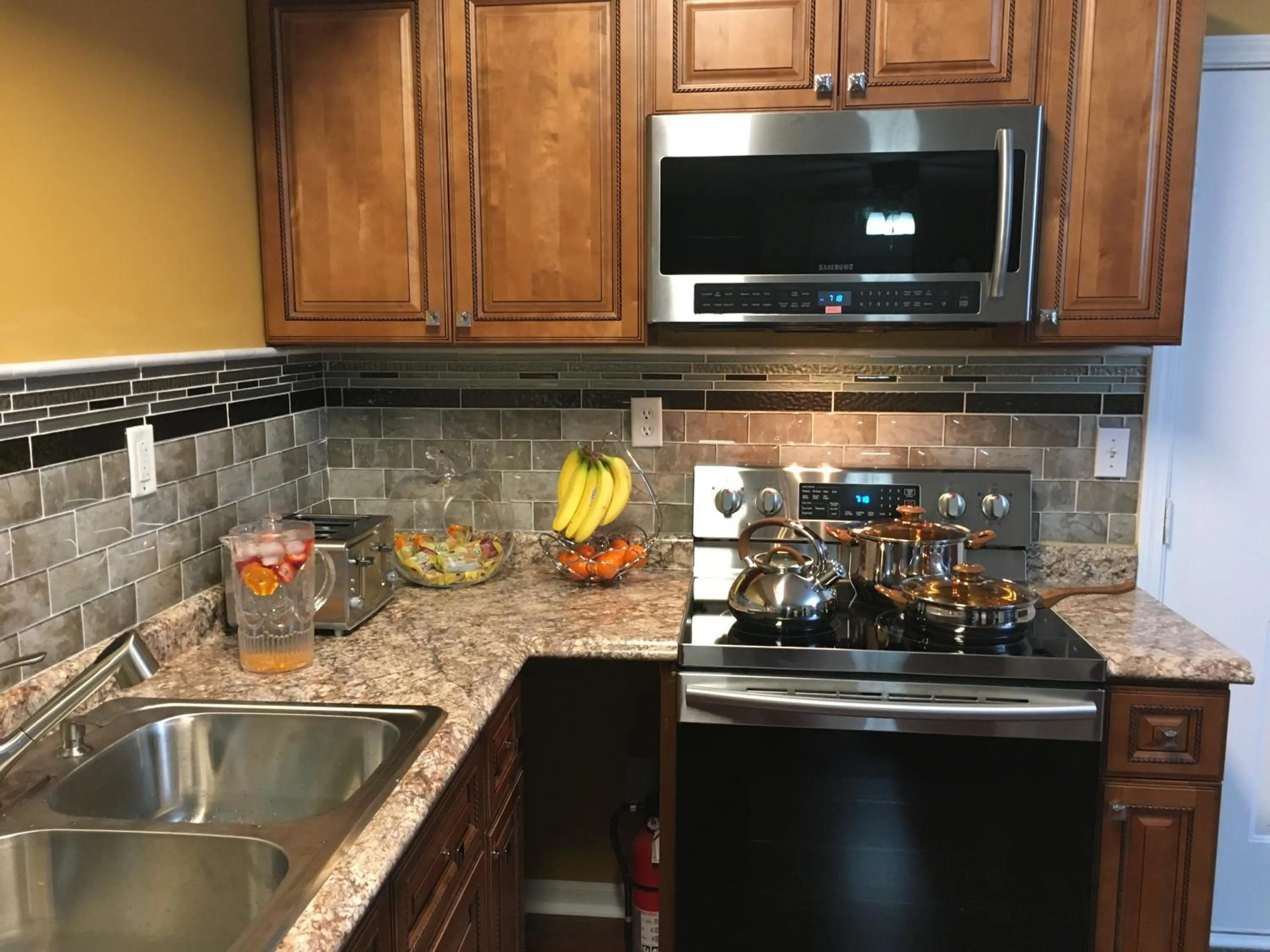 Kitchen or kitchenette in Your Midwest Dunes Vacation Tri-State Paradise!