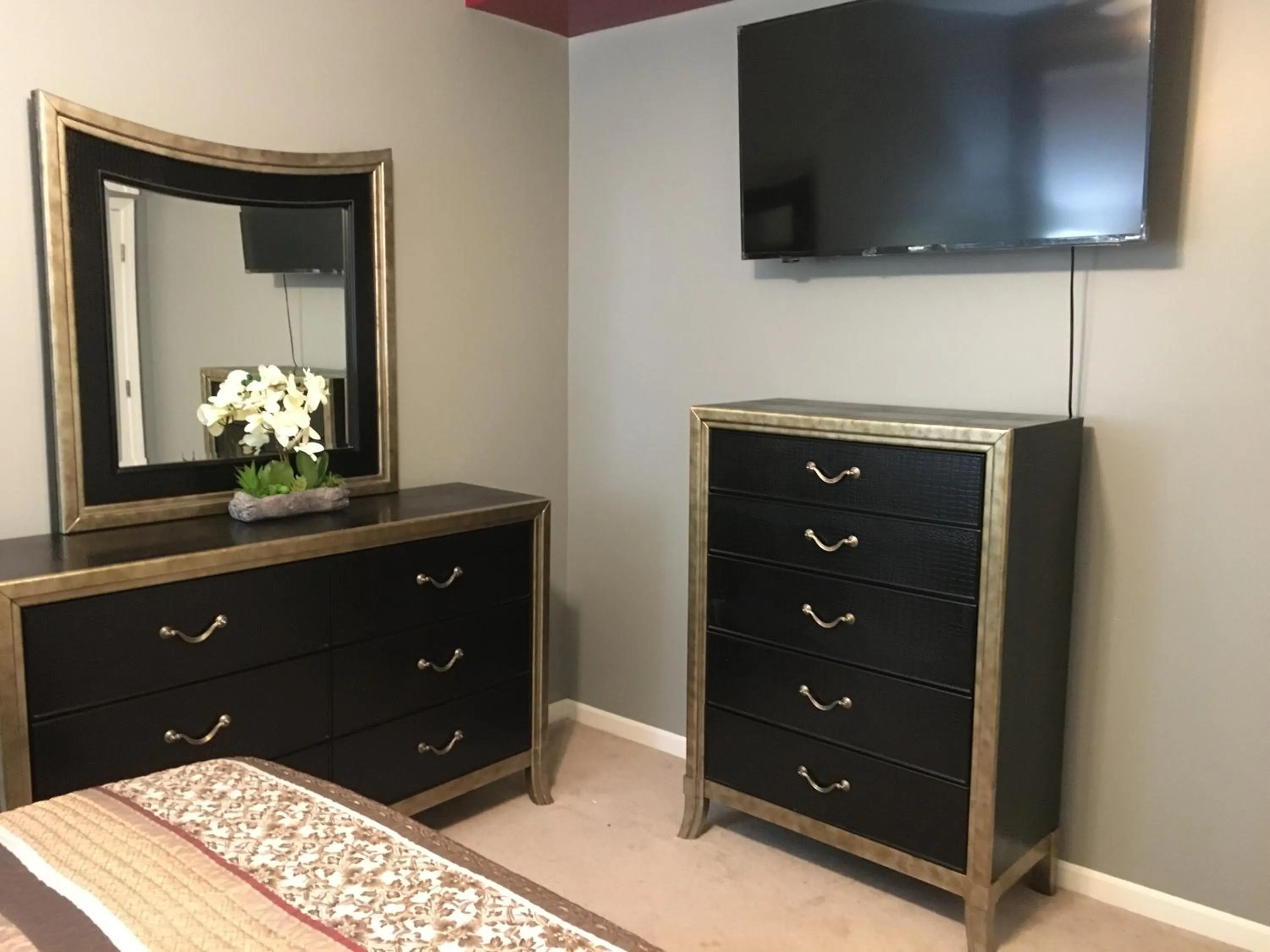 Bedroom in Your Midwest Dunes Vacation Tri-State Paradise!