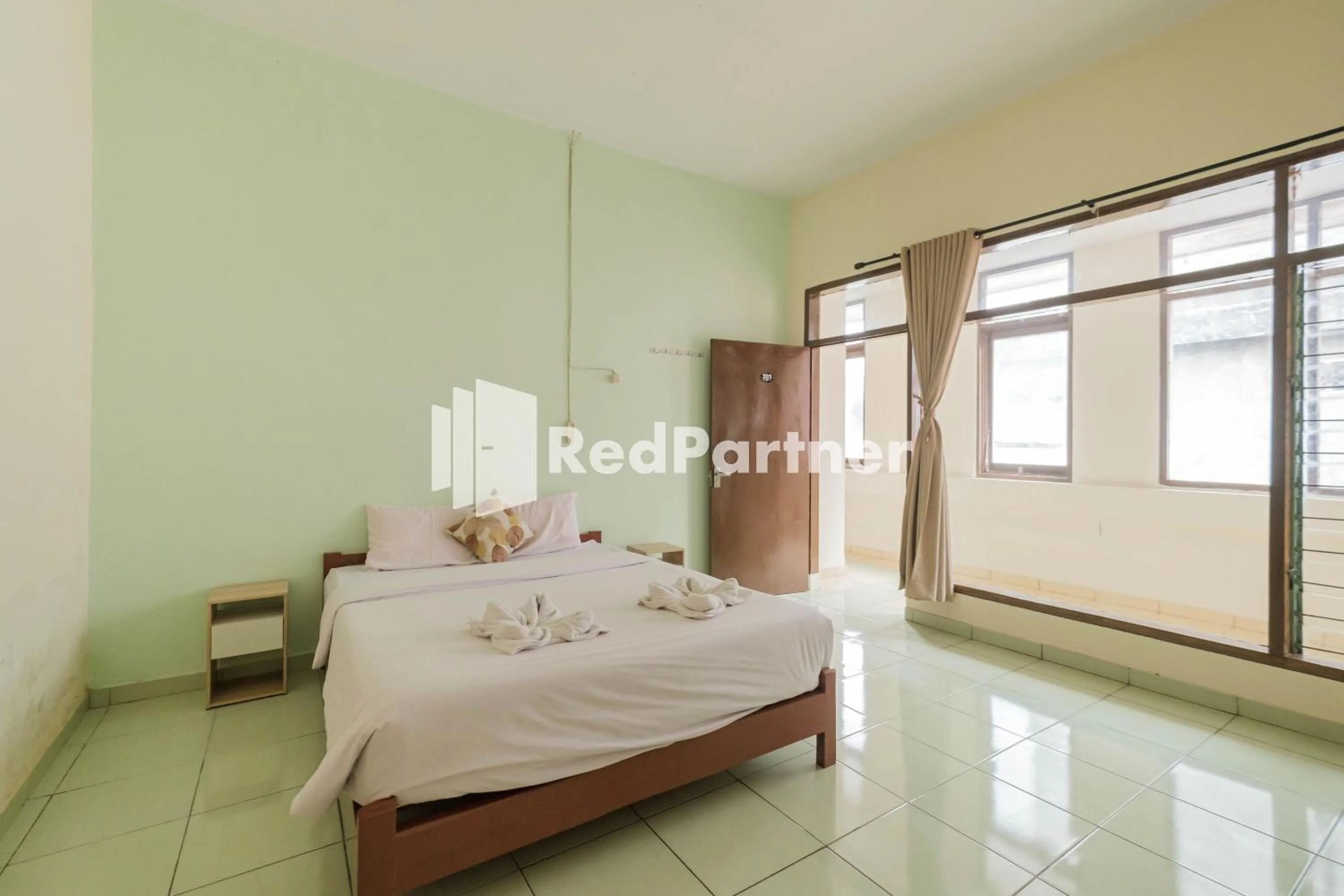 Pondok Cahya Panorama Lembang RedPartner