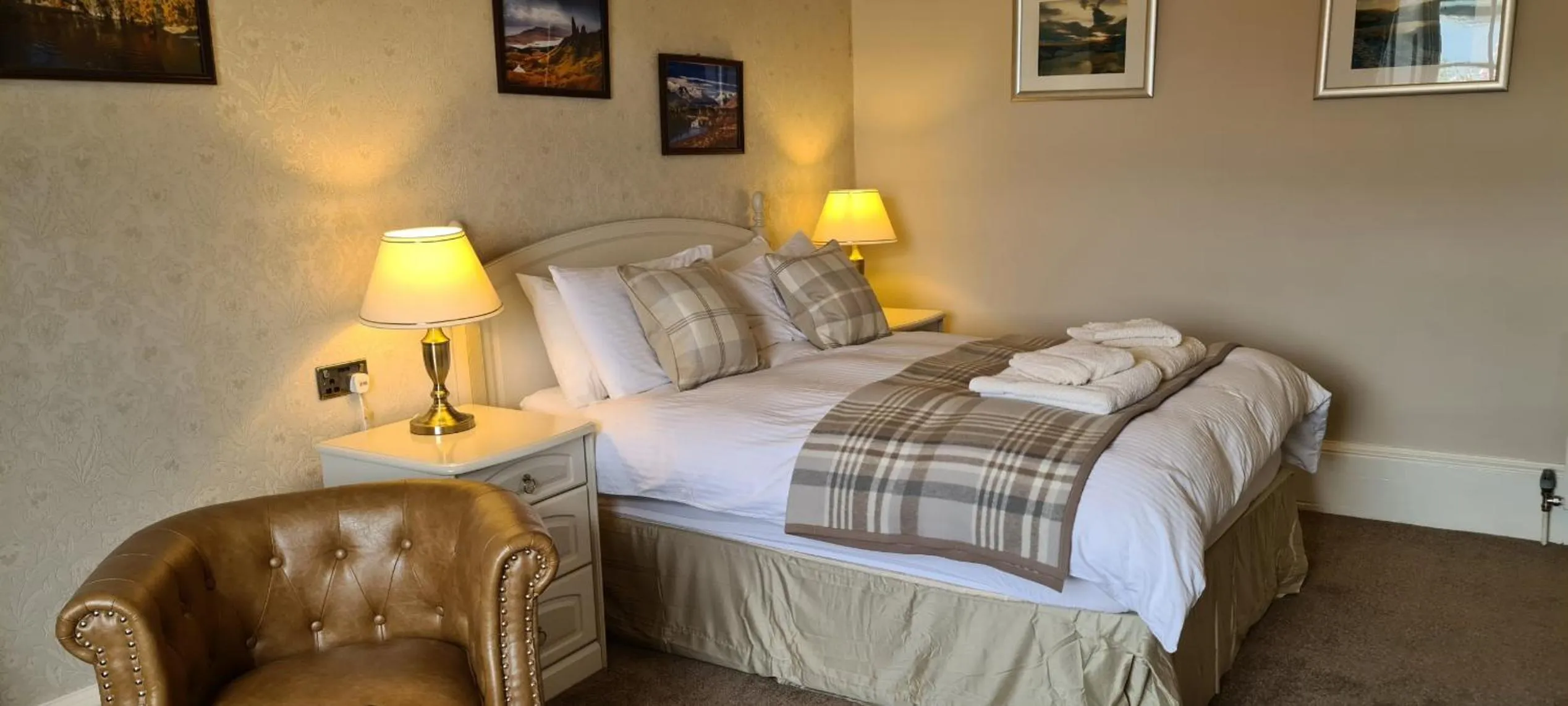 Bed in CREAG DHUBH COUNTRY HOUSE