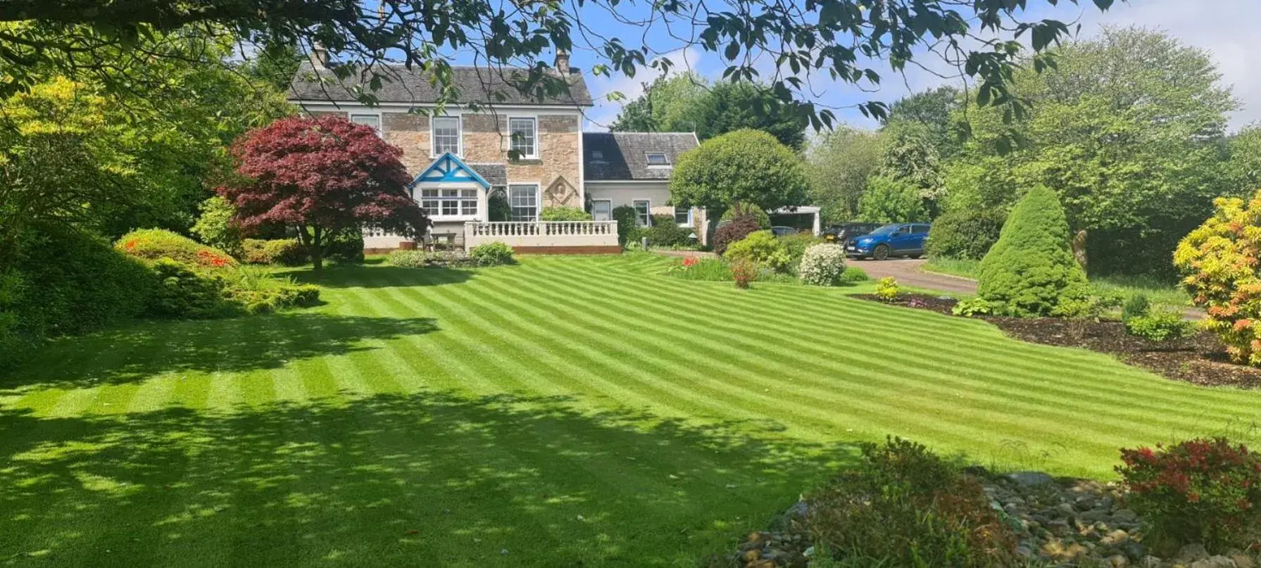 CREAG DHUBH COUNTRY HOUSE CREAG DHUBH COUNTRY HOUSE