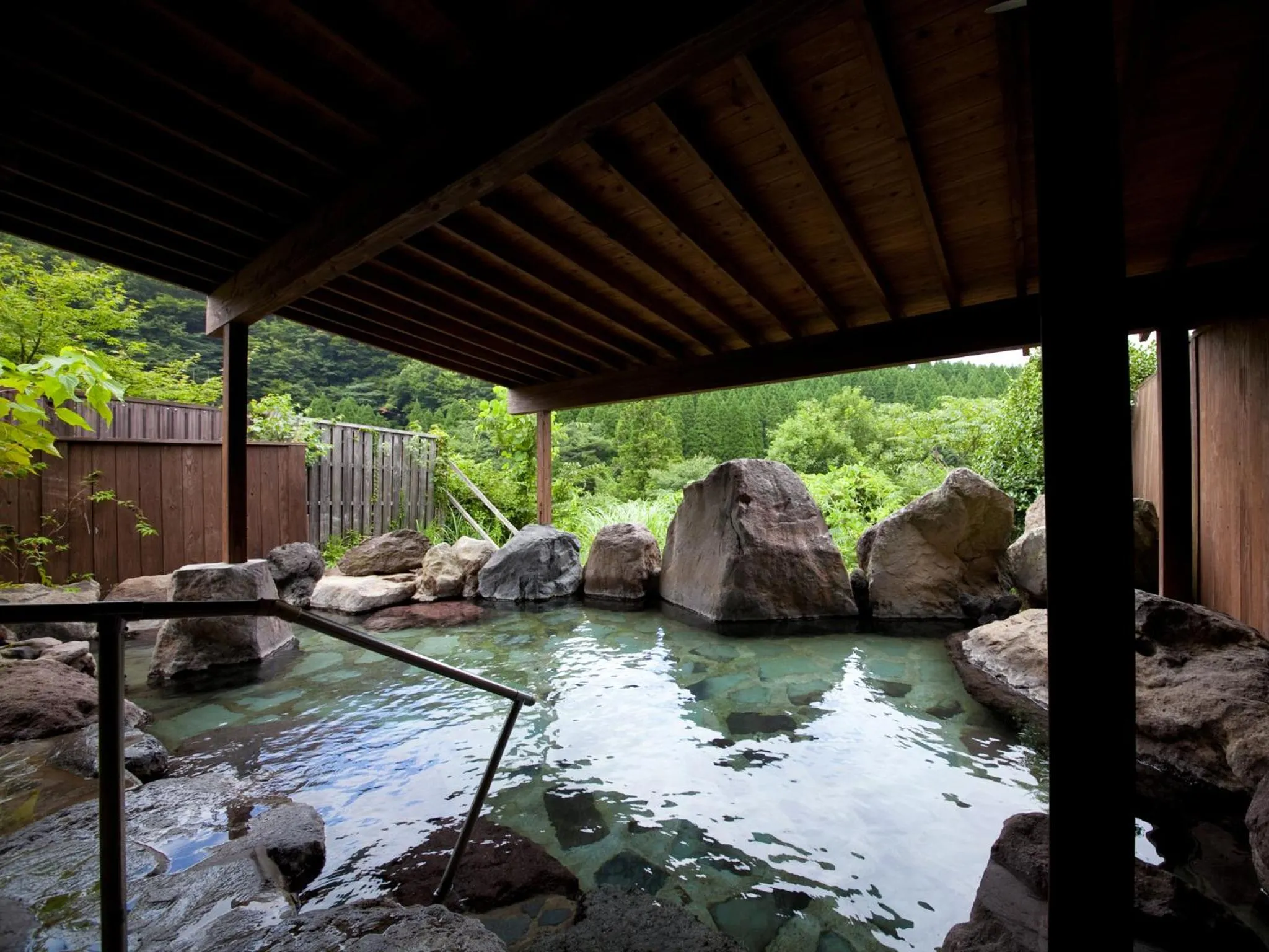 Hot Spring Bath in Yufuin Gettouan
