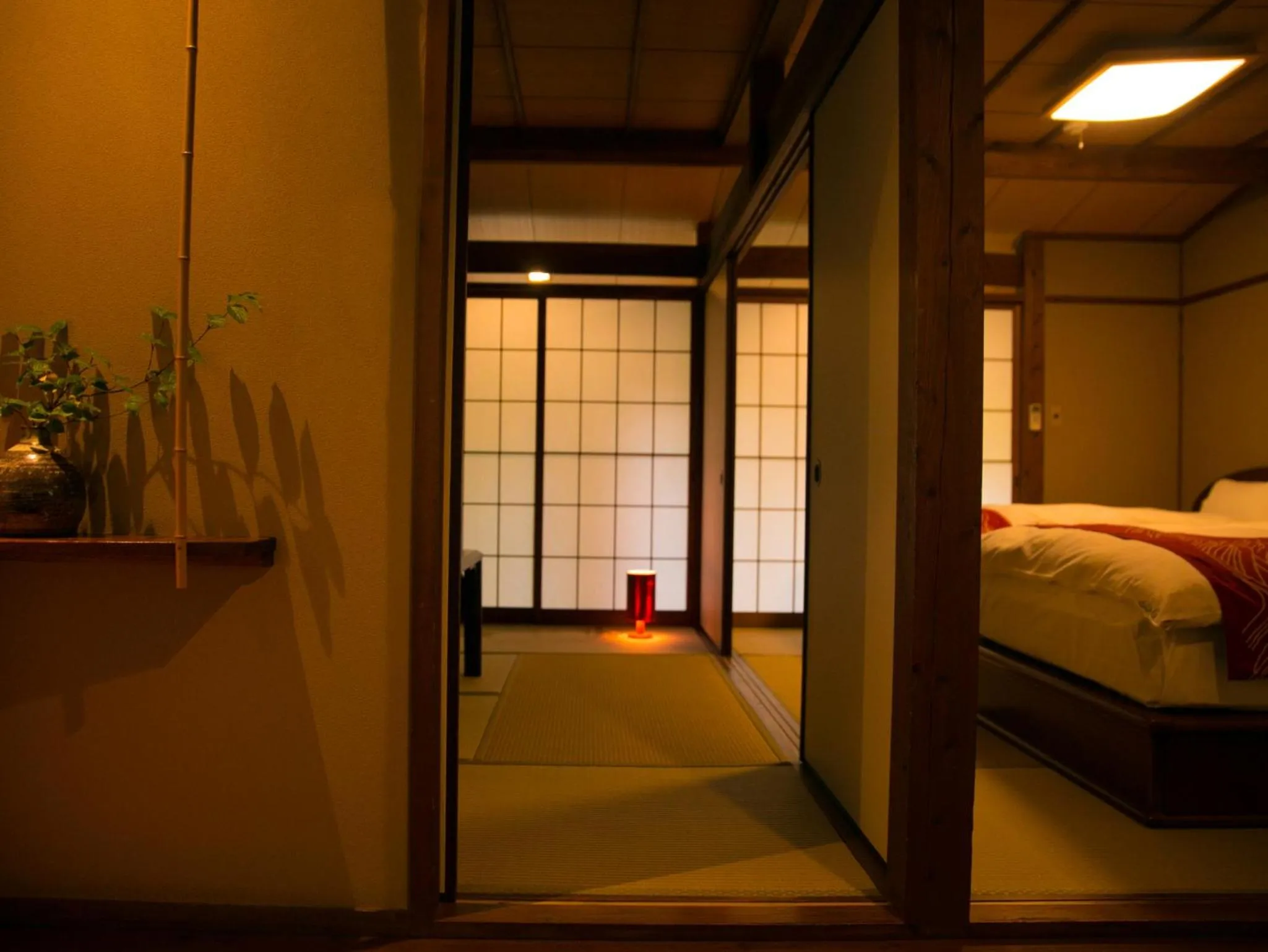 Photo of the whole room, Bed in Yufuin Gettouan