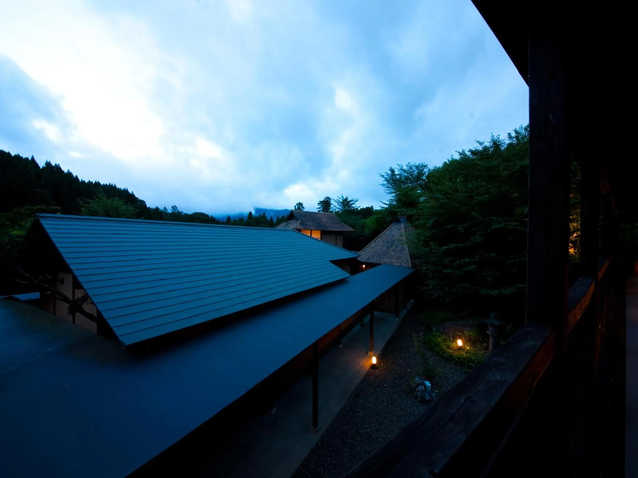 Property building in Yufuin Gettouan