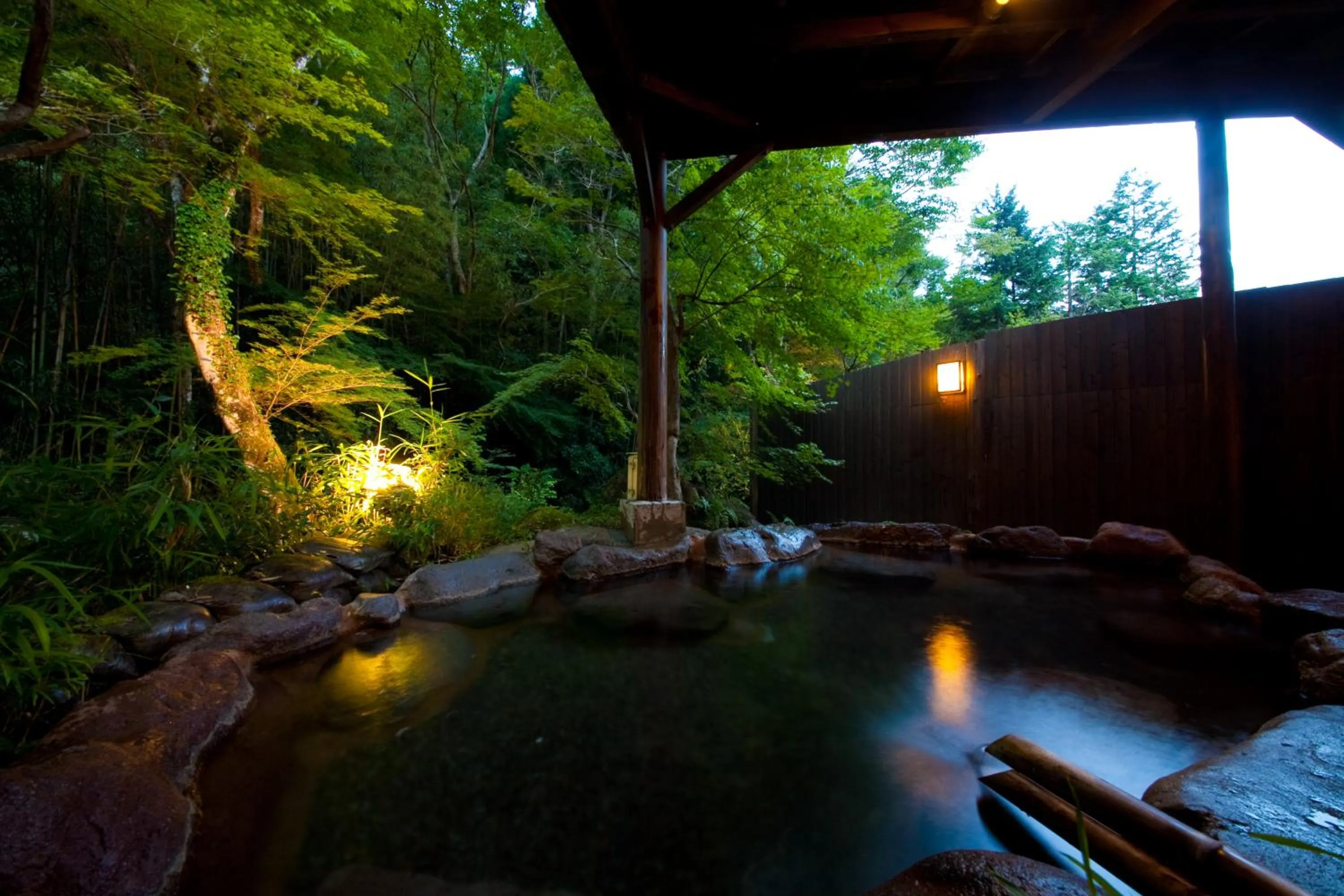 Hot Spring Bath in Yufuin Gettouan