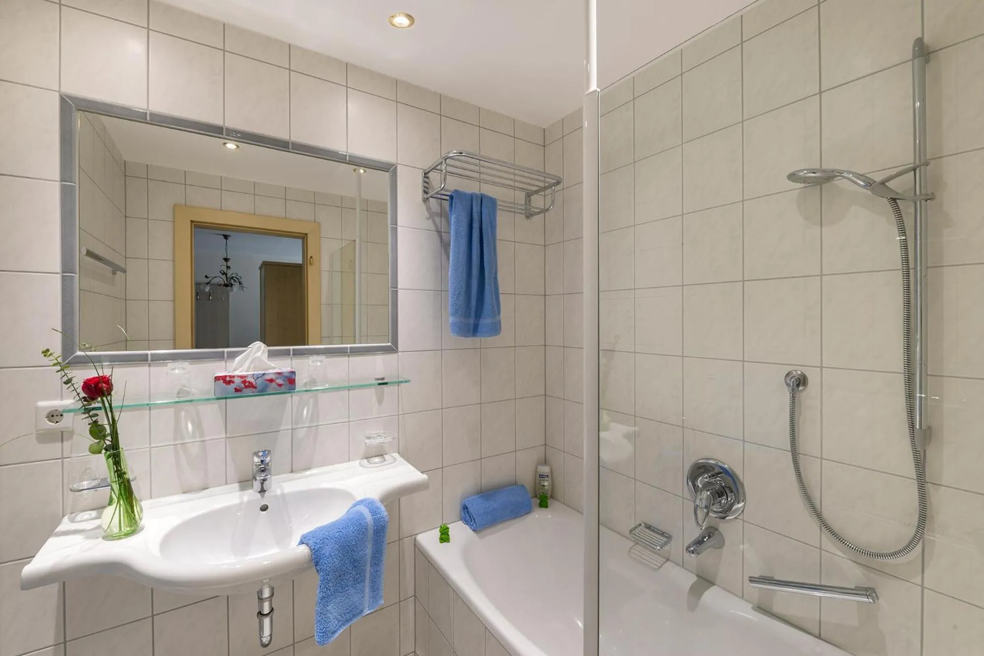 Bathroom in RAFFL APART