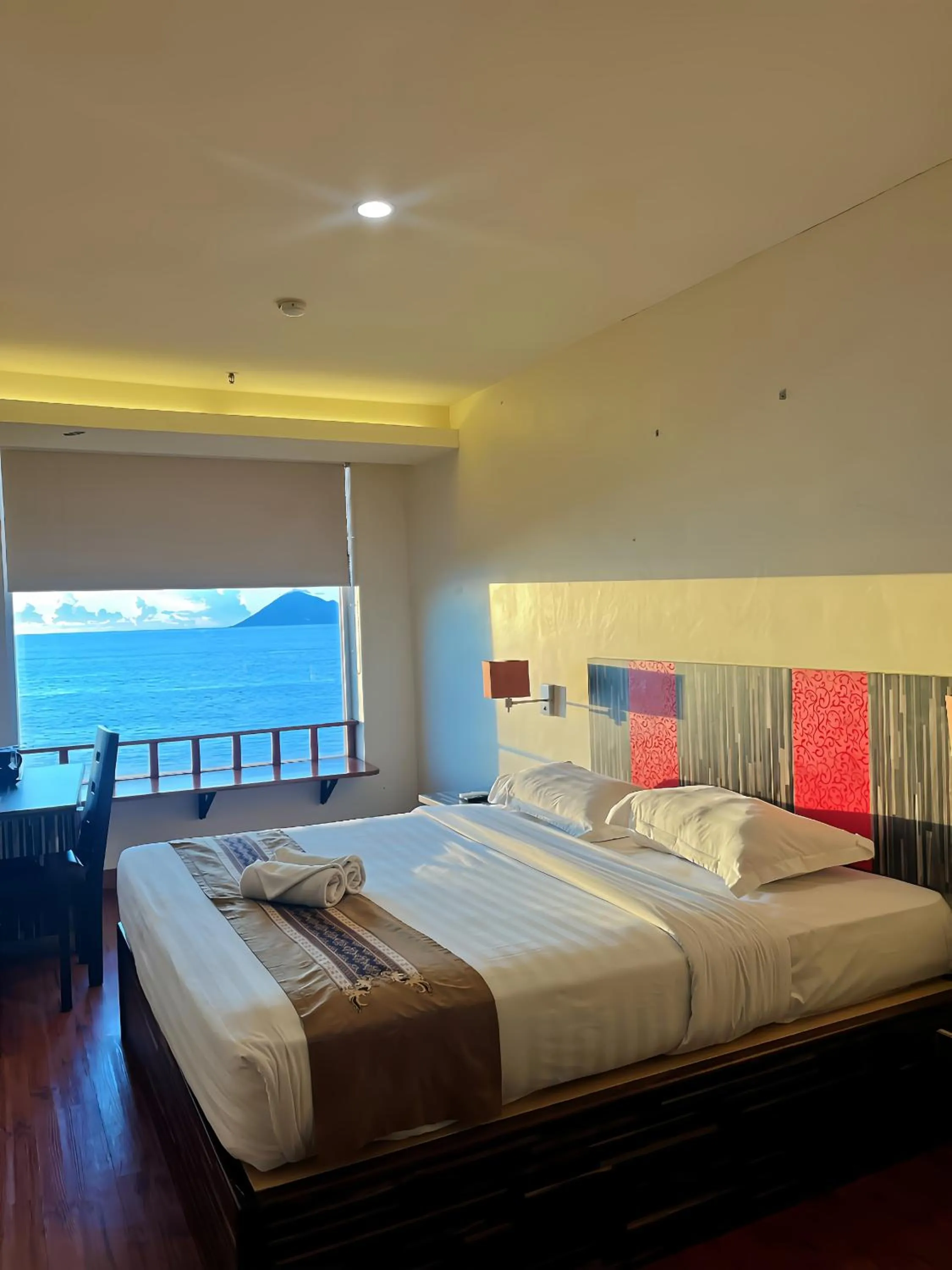 Bed in Lion Hotel & Plaza Manado