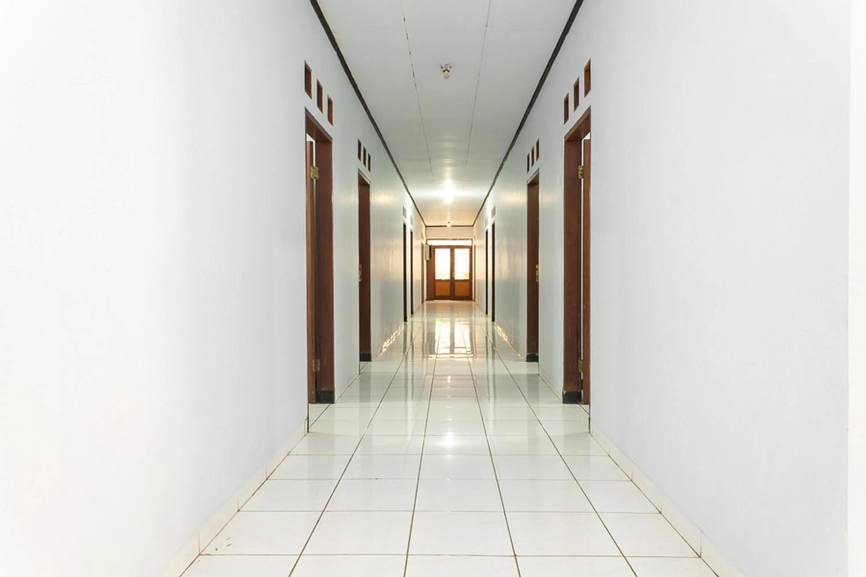 Facade/entrance in RedDoorz @ Hotel Damanaka Pangalengan