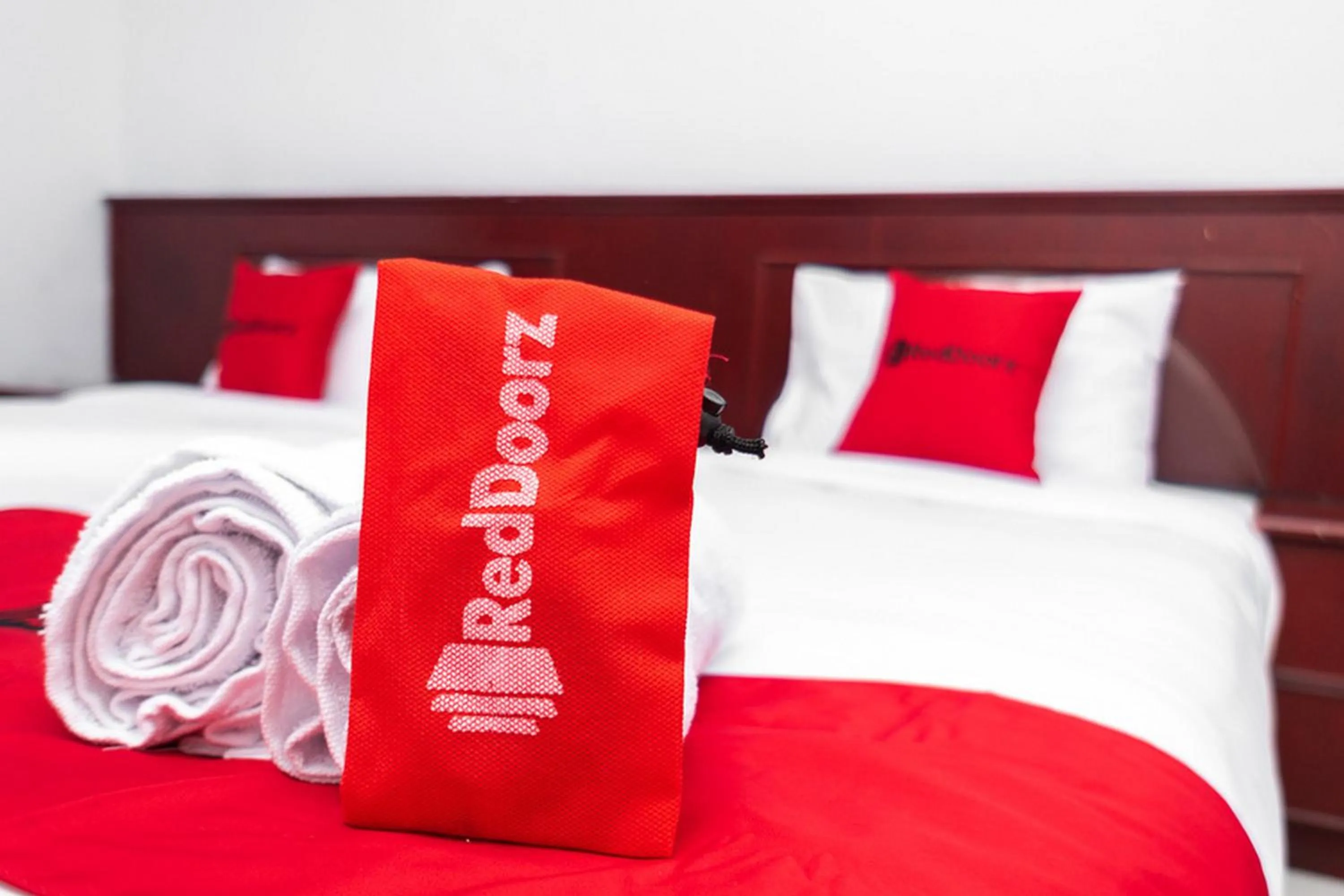 Bed in RedDoorz @ Hotel Damanaka Pangalengan