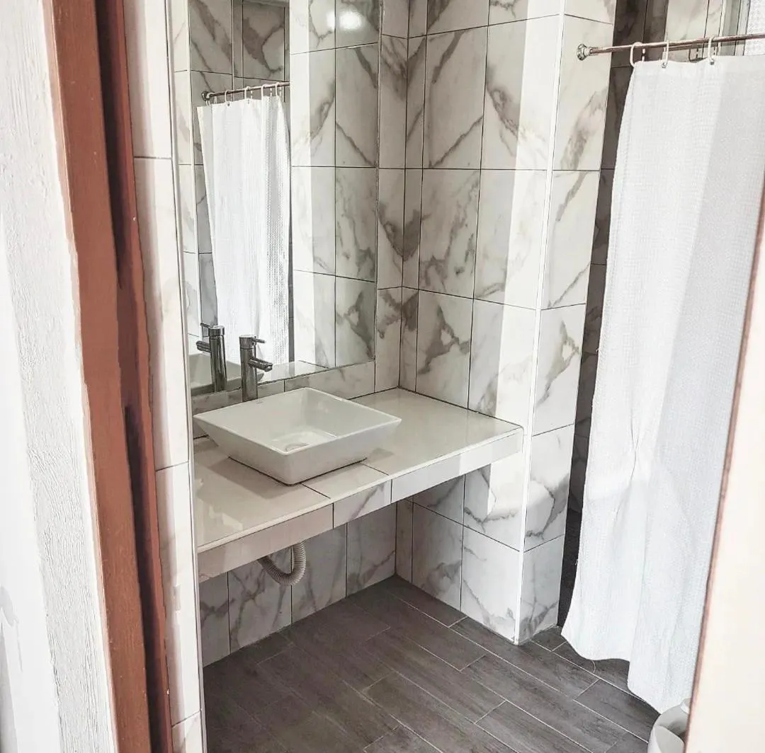 Bathroom in Hotel Olimpia Centro Histórico