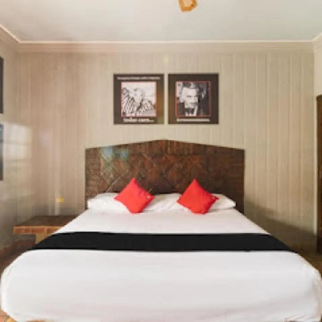 Photo of the whole room, Bed in Hotel Olimpia Centro Histórico