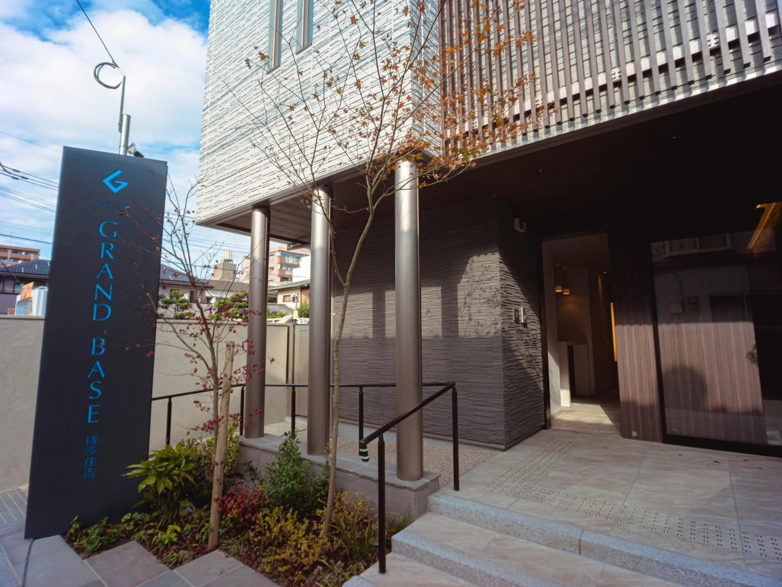 Facade/entrance in GRAND BASE Hakata Sumiyoshi