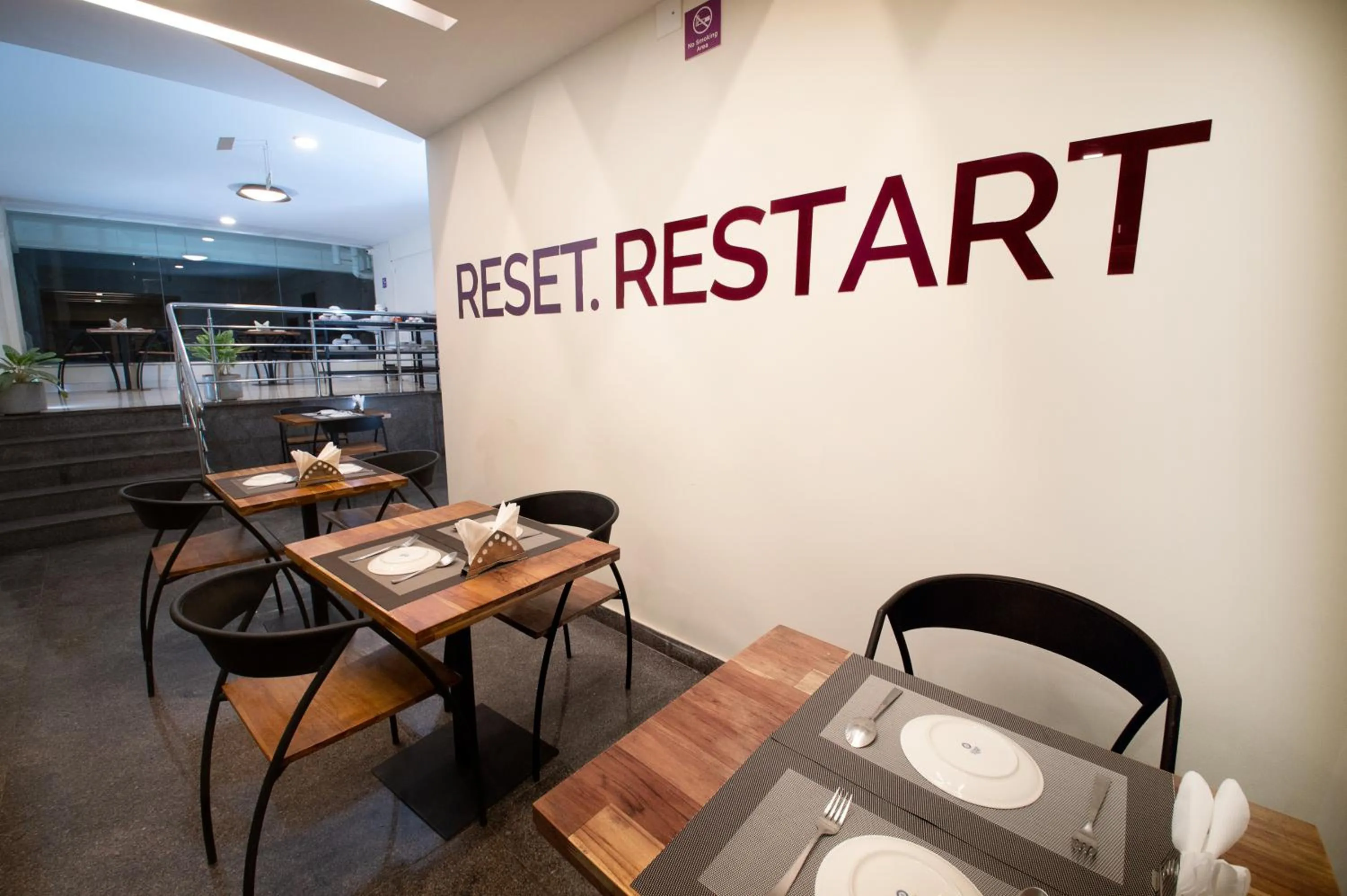 Restaurant/places to eat in Purple Cloud Urban