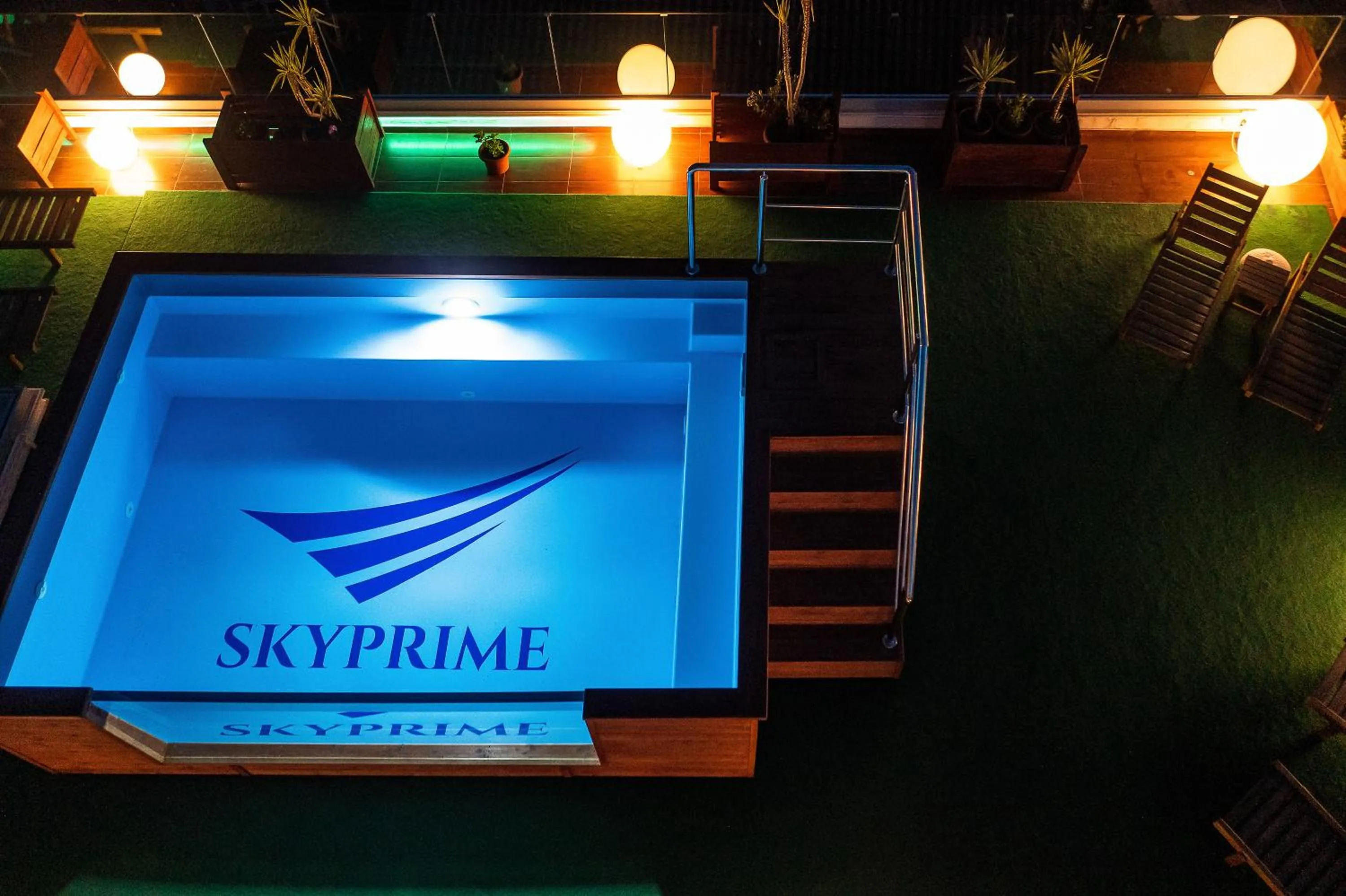 Night in Villa Skyprime
