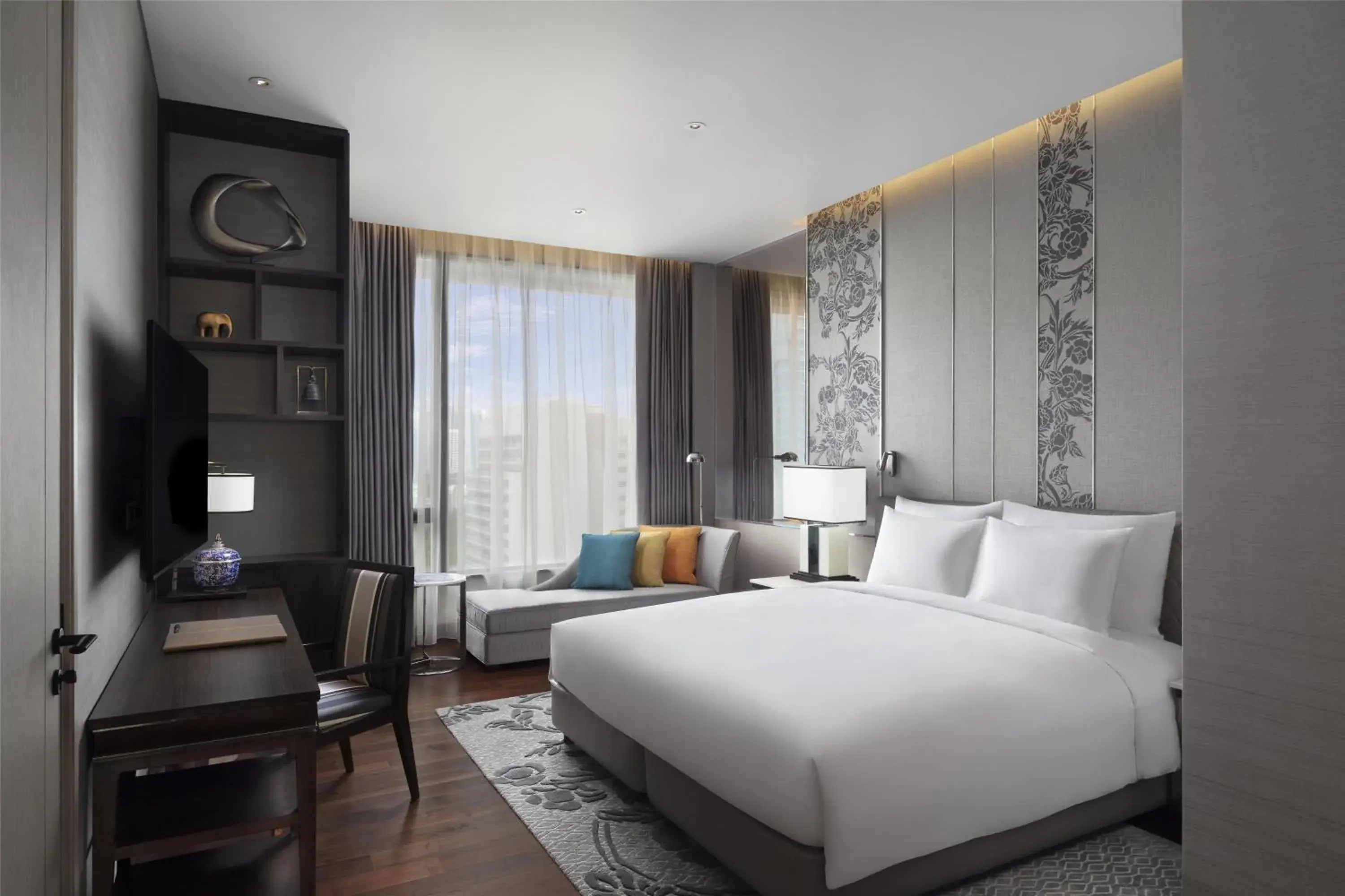 Grand Premier King Room in Sindhorn Kempinski Hotel Bangkok Grand Premier King Room in Sindhorn Kempinski Hotel Bangkok
