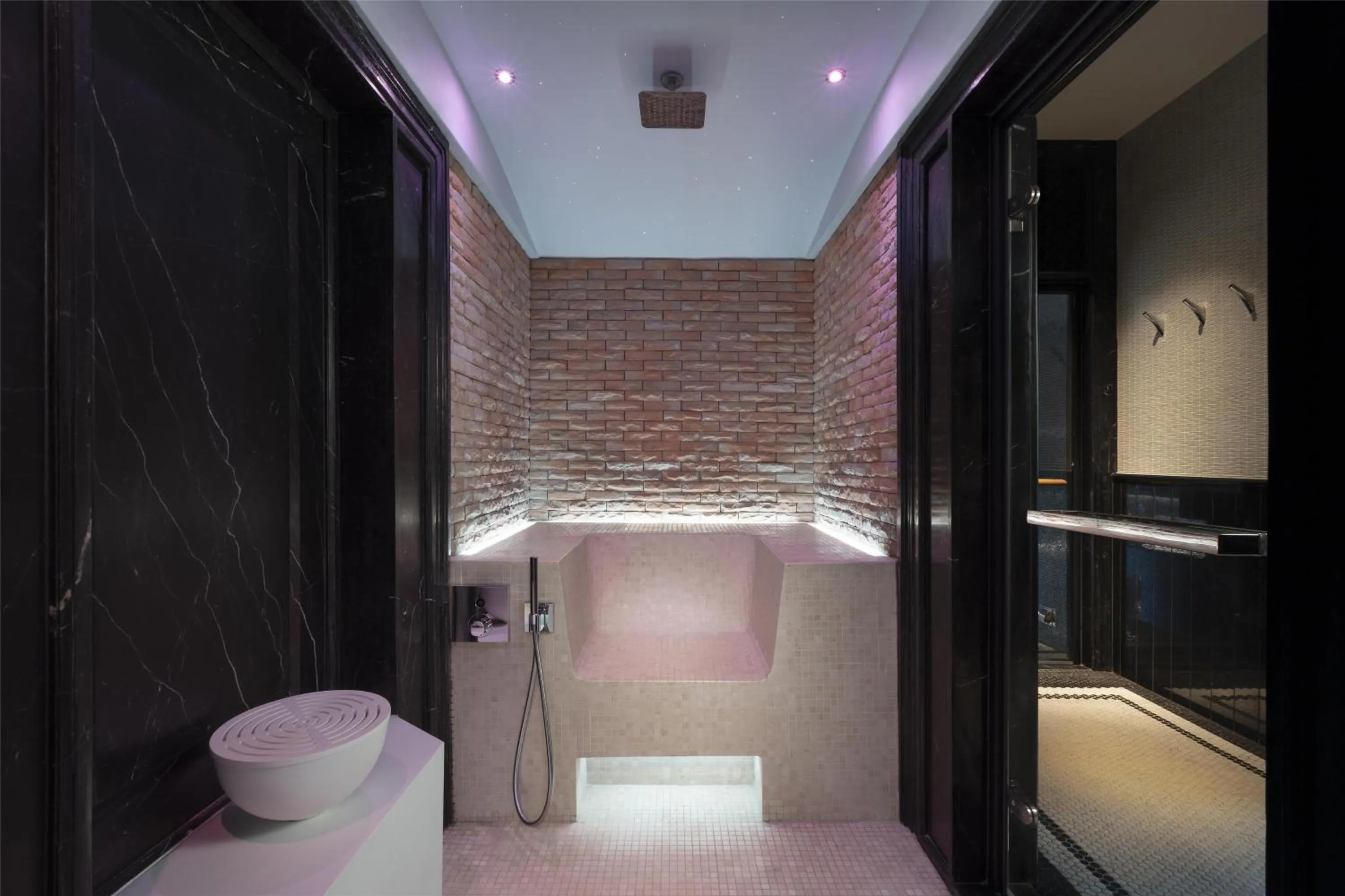 Spa and wellness centre/facilities in Sindhorn Kempinski Hotel Bangkok