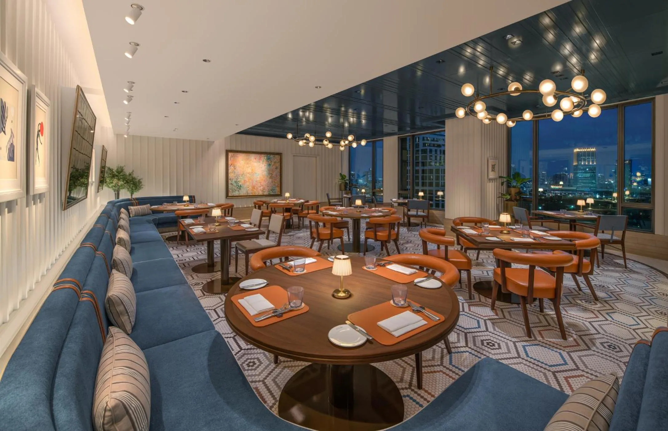 Restaurant/places to eat in Sindhorn Kempinski Hotel Bangkok