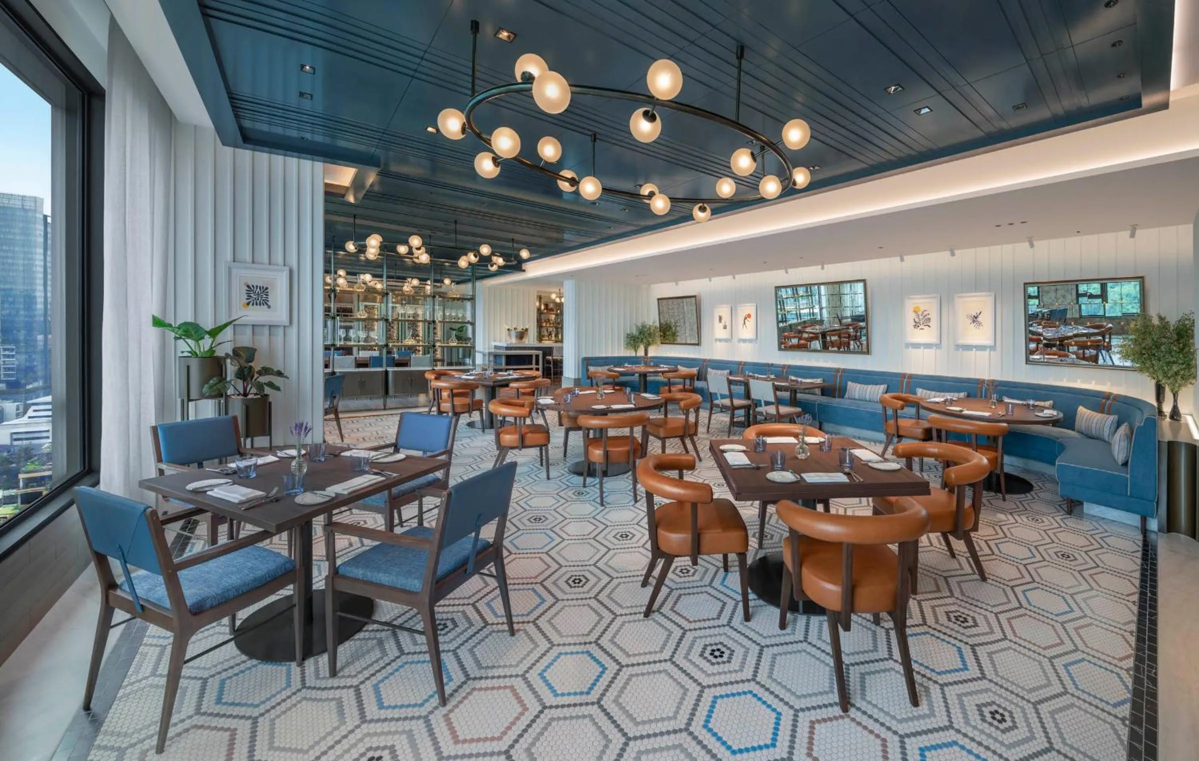 Restaurant/places to eat in Sindhorn Kempinski Hotel Bangkok