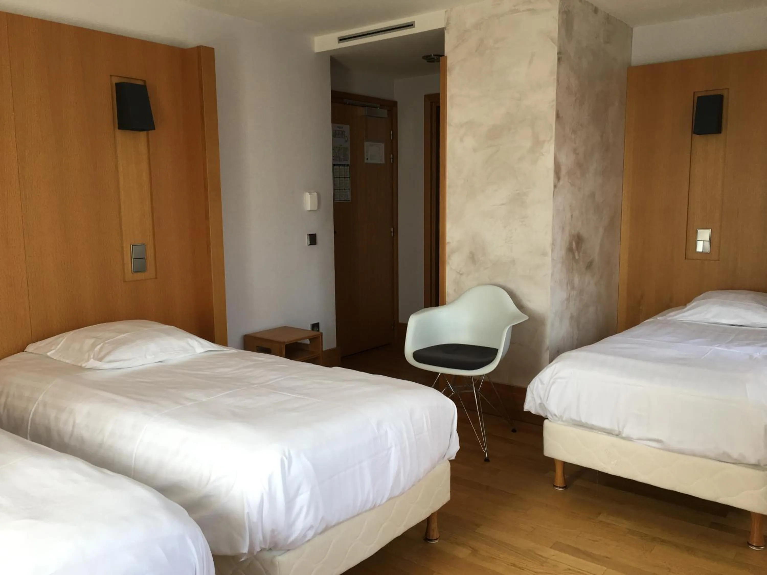 Photo of the whole room, Bed in Hôtel-Restaurant Mont Sainte-Odile