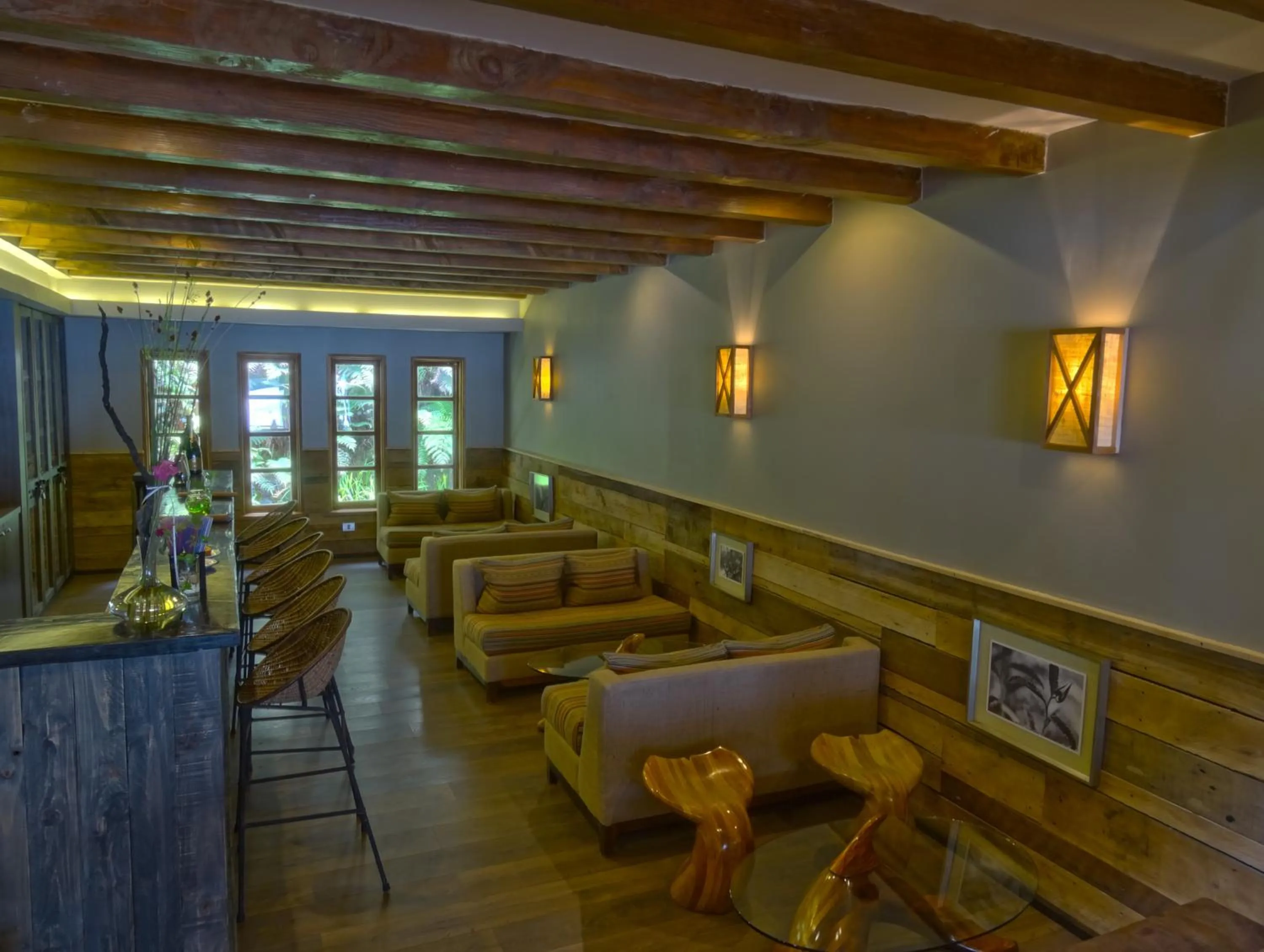 Lounge or bar in Puyuhuapi Lodge & Spa
