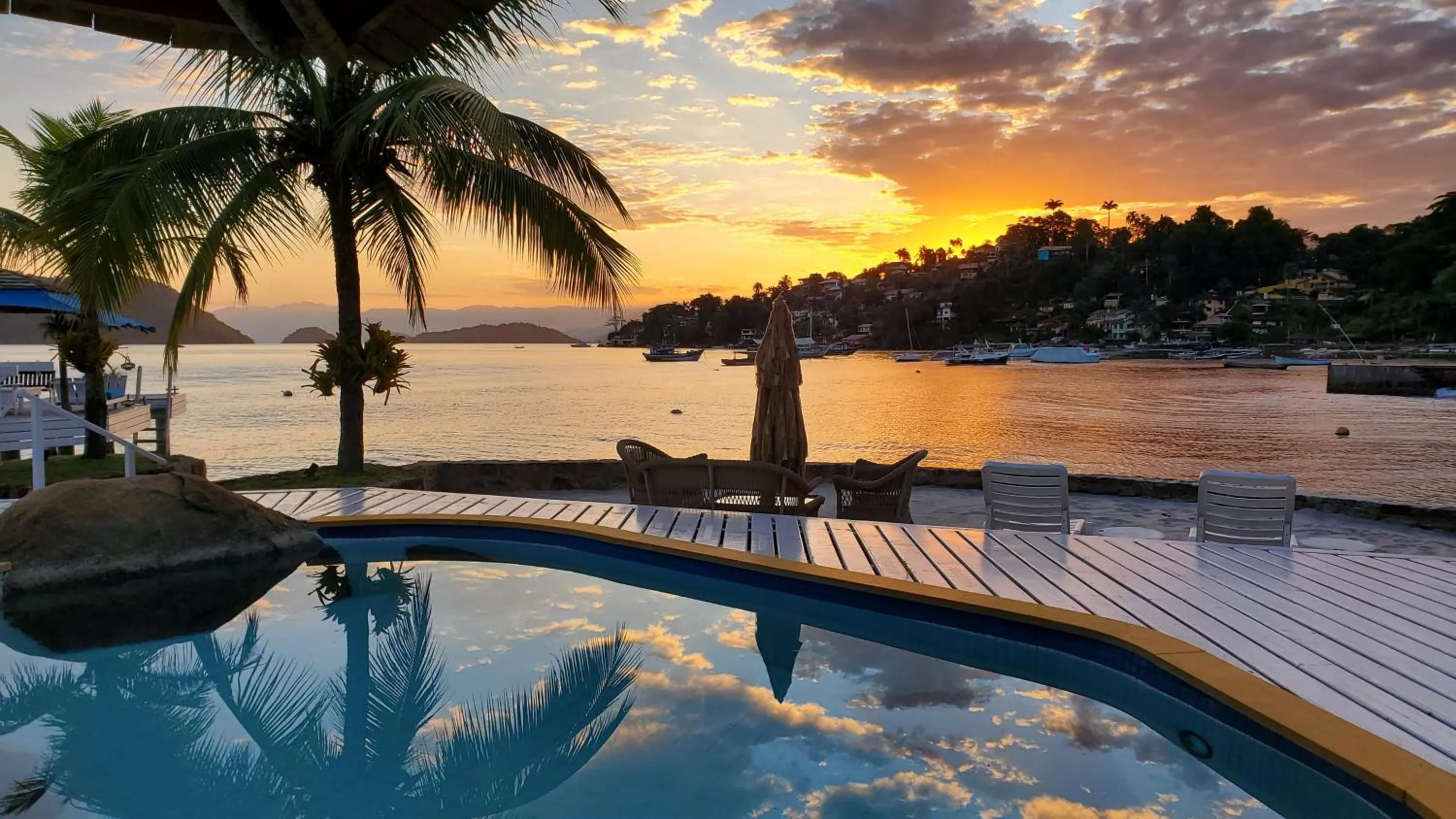 Swimming pool in Pousada Mestre Augusto