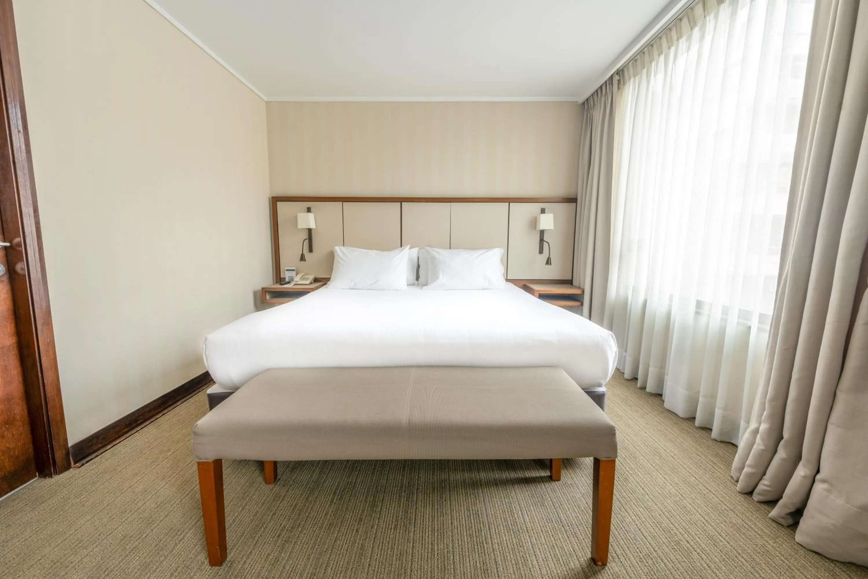 Bedroom, Bed in abba Presidente Suites Santiago