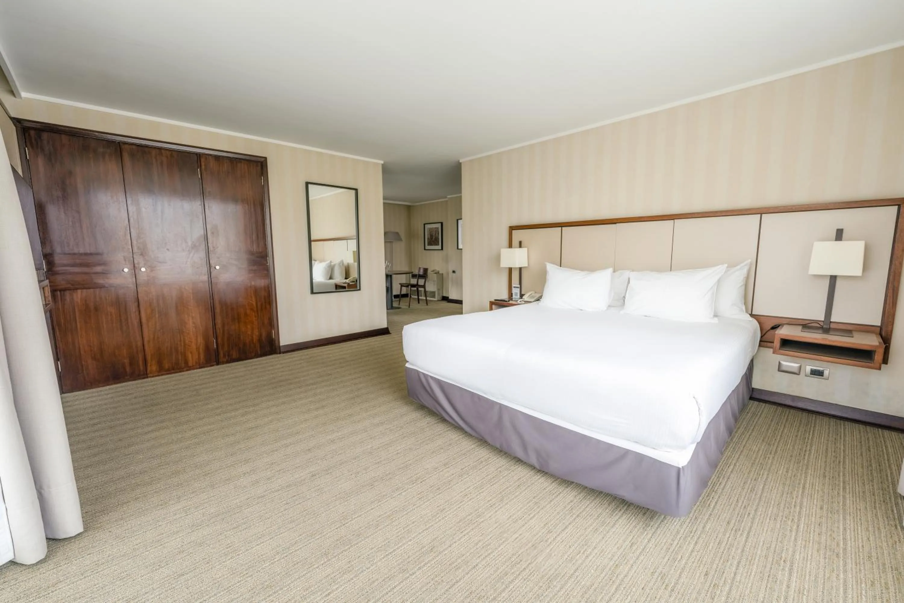 Bedroom, Bed in abba Presidente Suites Santiago