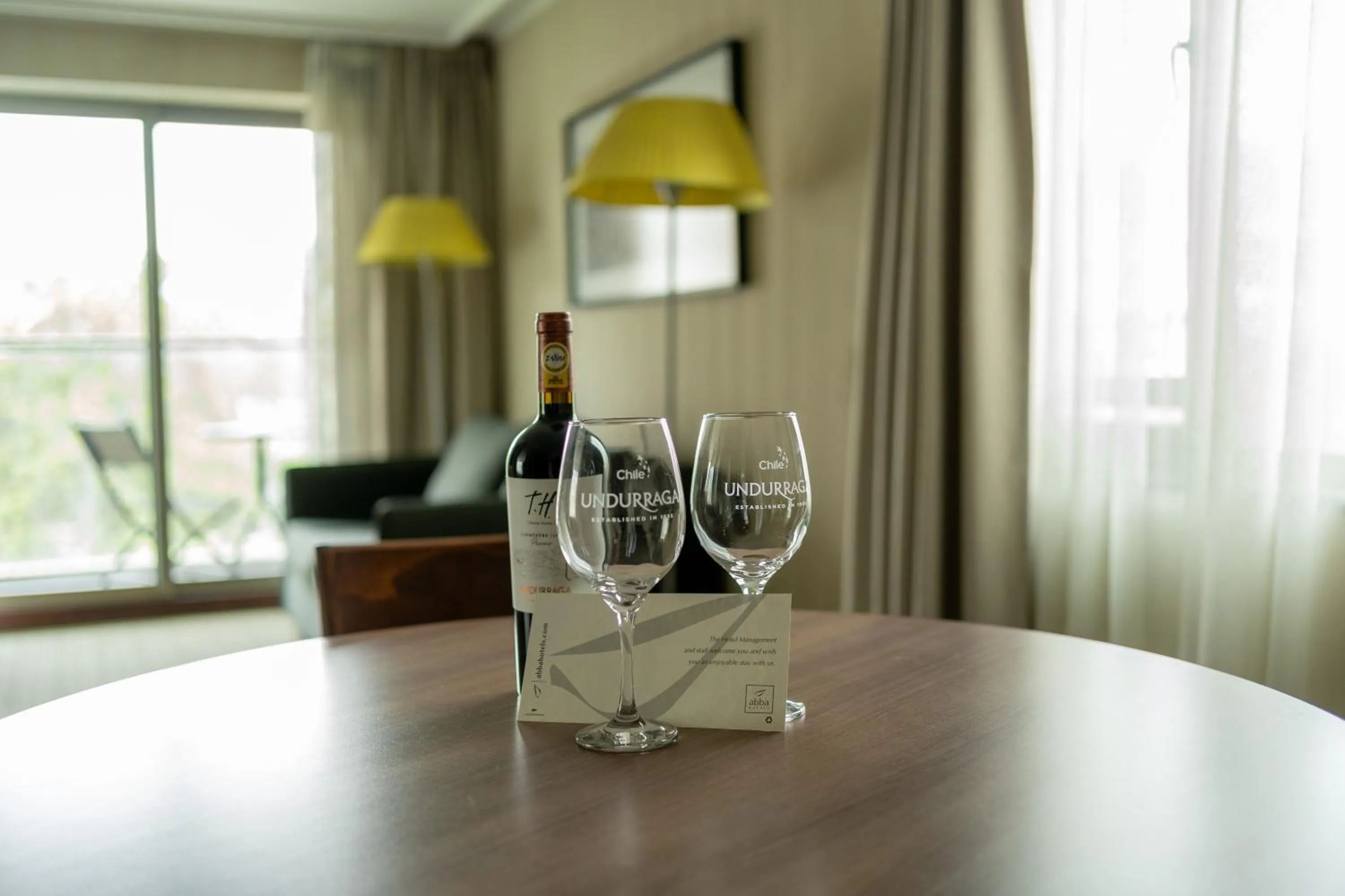 Living room in abba Presidente Suites Santiago