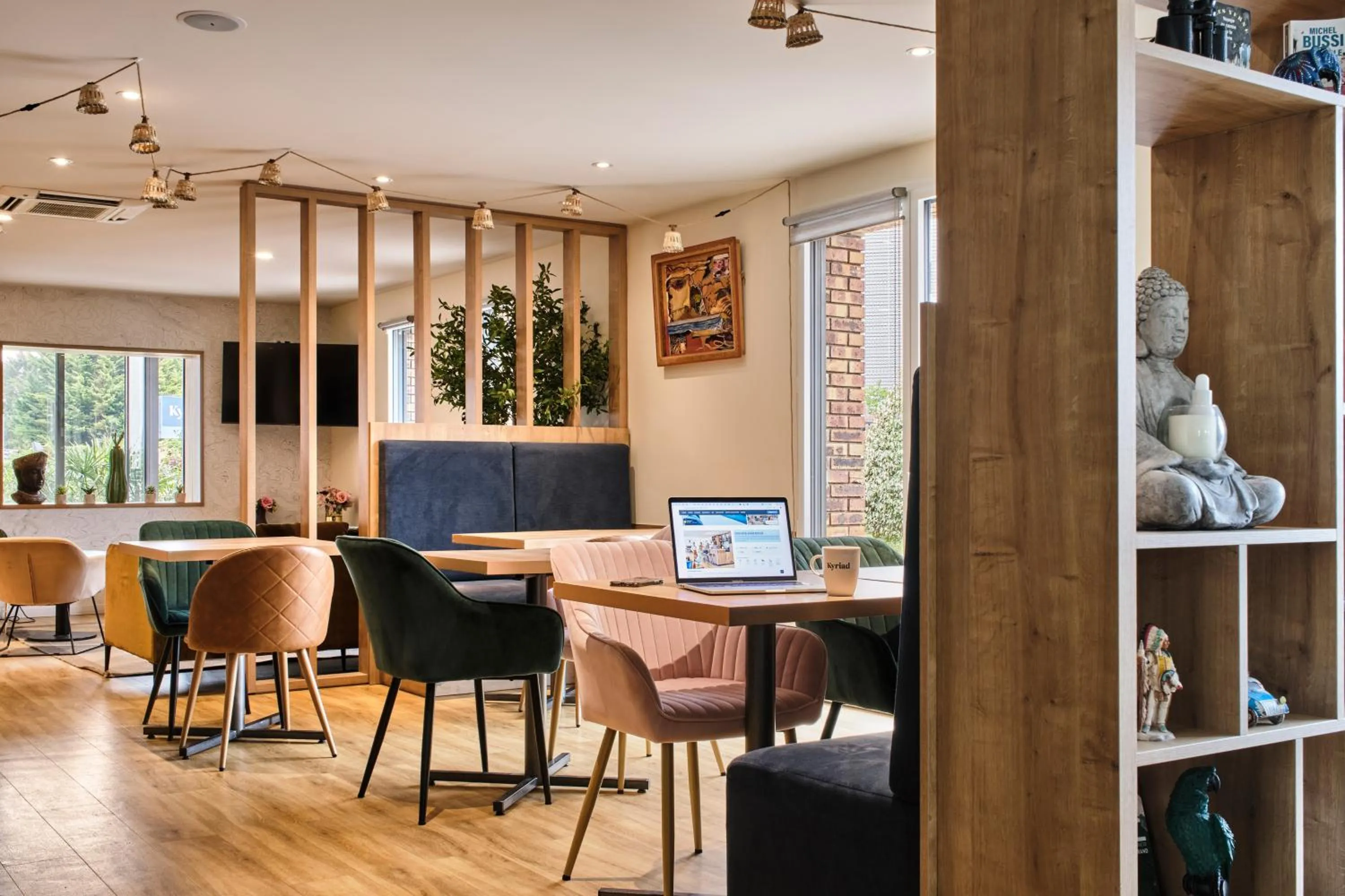 Lobby or reception in Kyriad Paris Sud Les Ulis Courtaboeuf