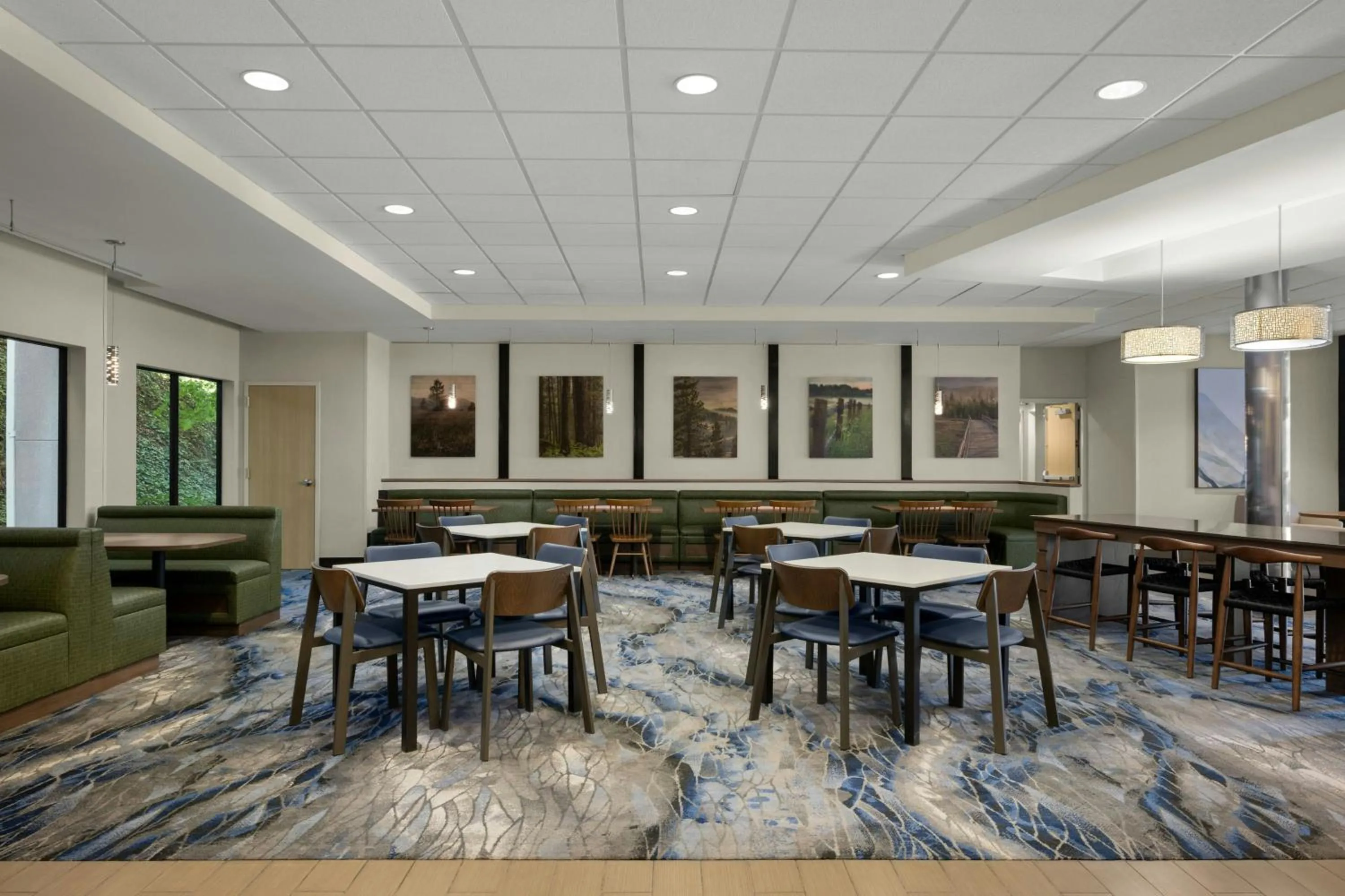 Restaurant/places to eat in Fairfield Inn & Suites by Marriott Moscow