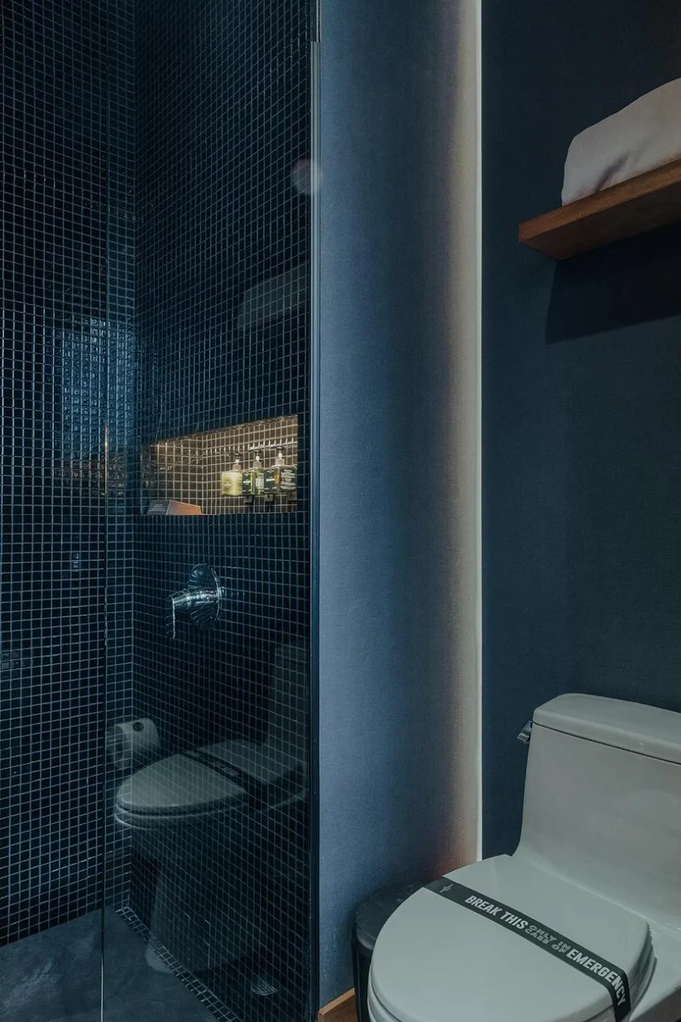 Bathroom in The Click Clack Hotel Bogotá