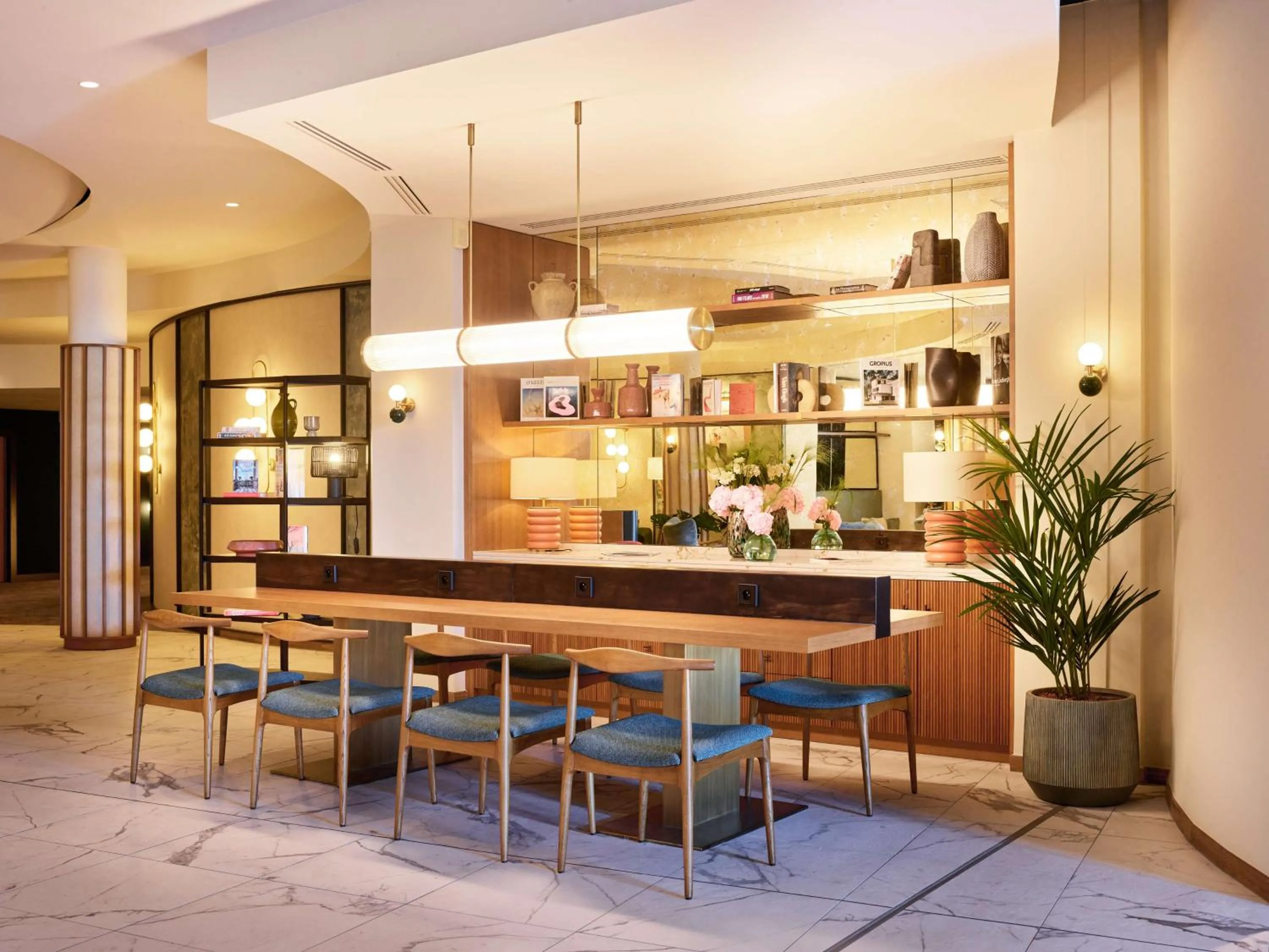 Lobby or reception in Radisson Blu Hotel Marseille Vieux Port