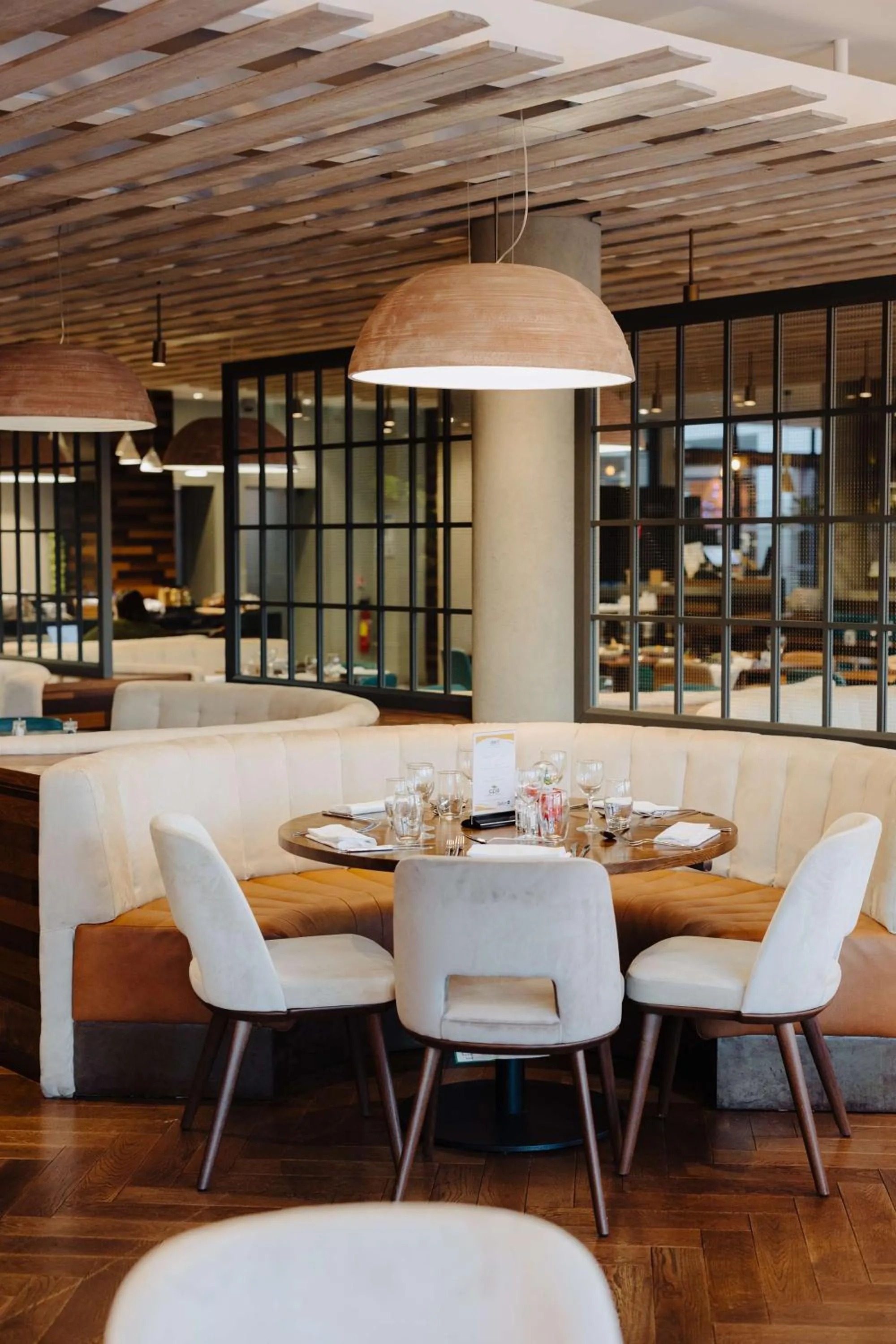 Restaurant/places to eat in Radisson Blu Hotel Marseille Vieux Port