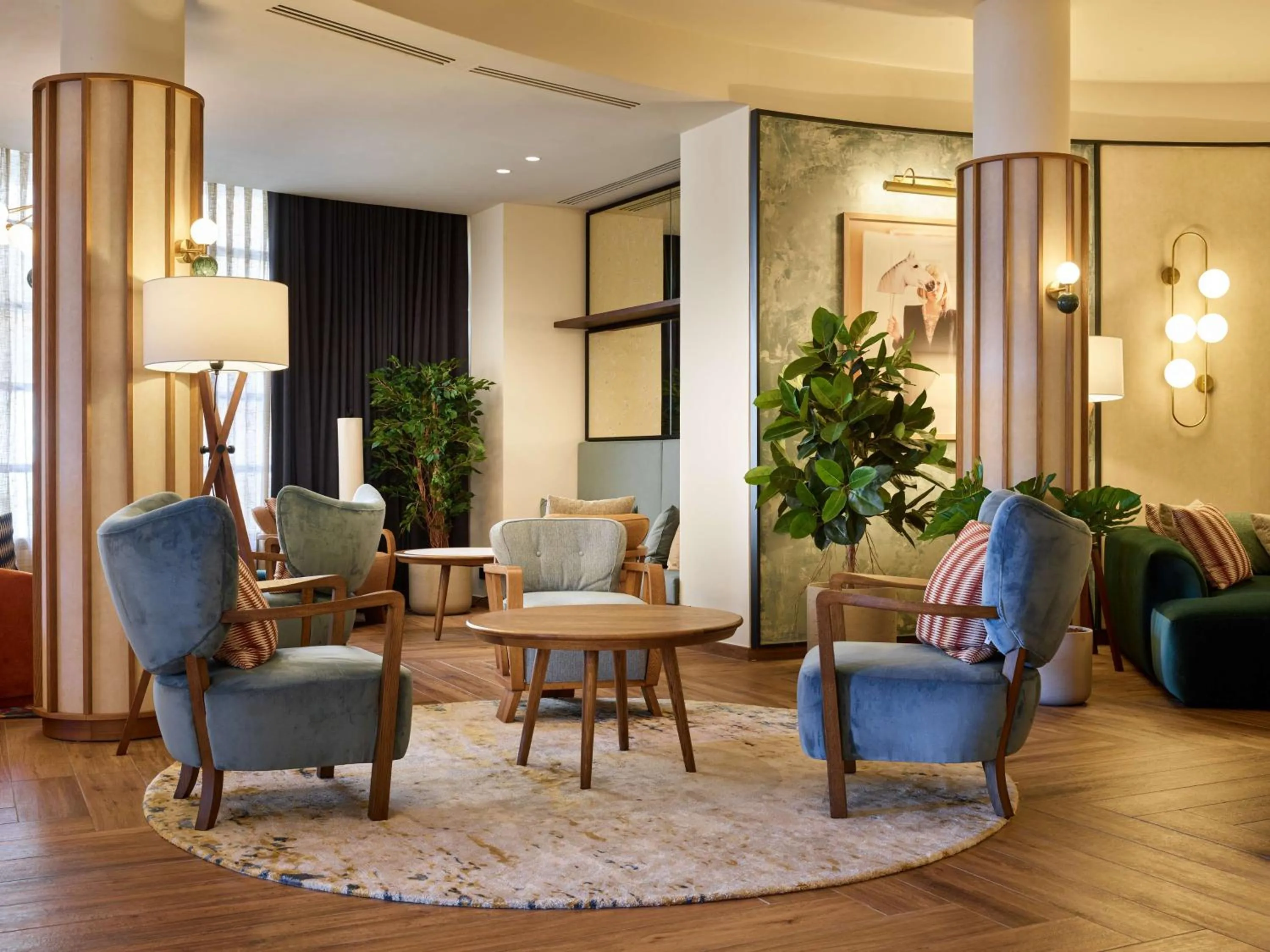 Lobby or reception in Radisson Blu Hotel Marseille Vieux Port