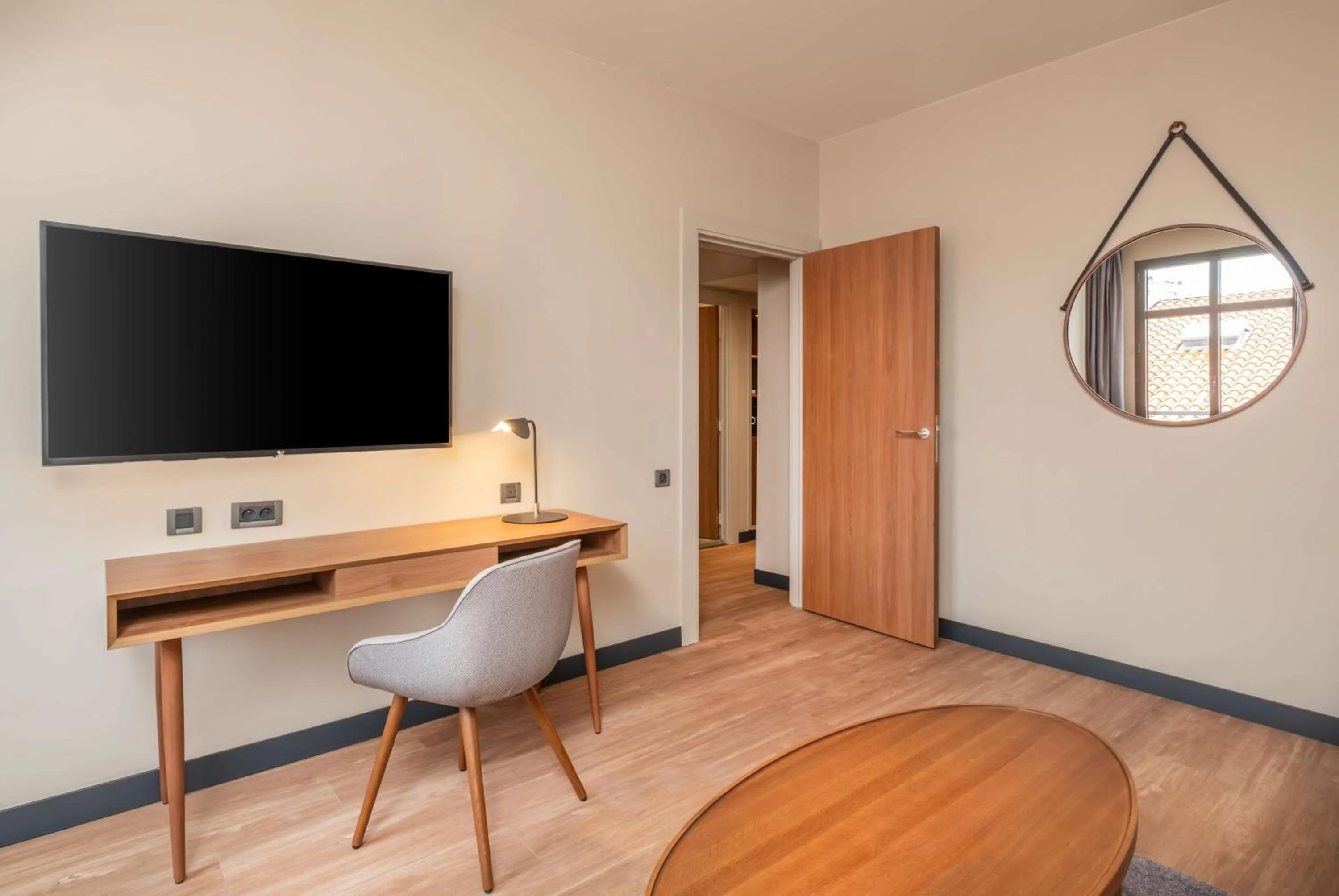 Photo of the whole room in Radisson Blu Hotel Marseille Vieux Port