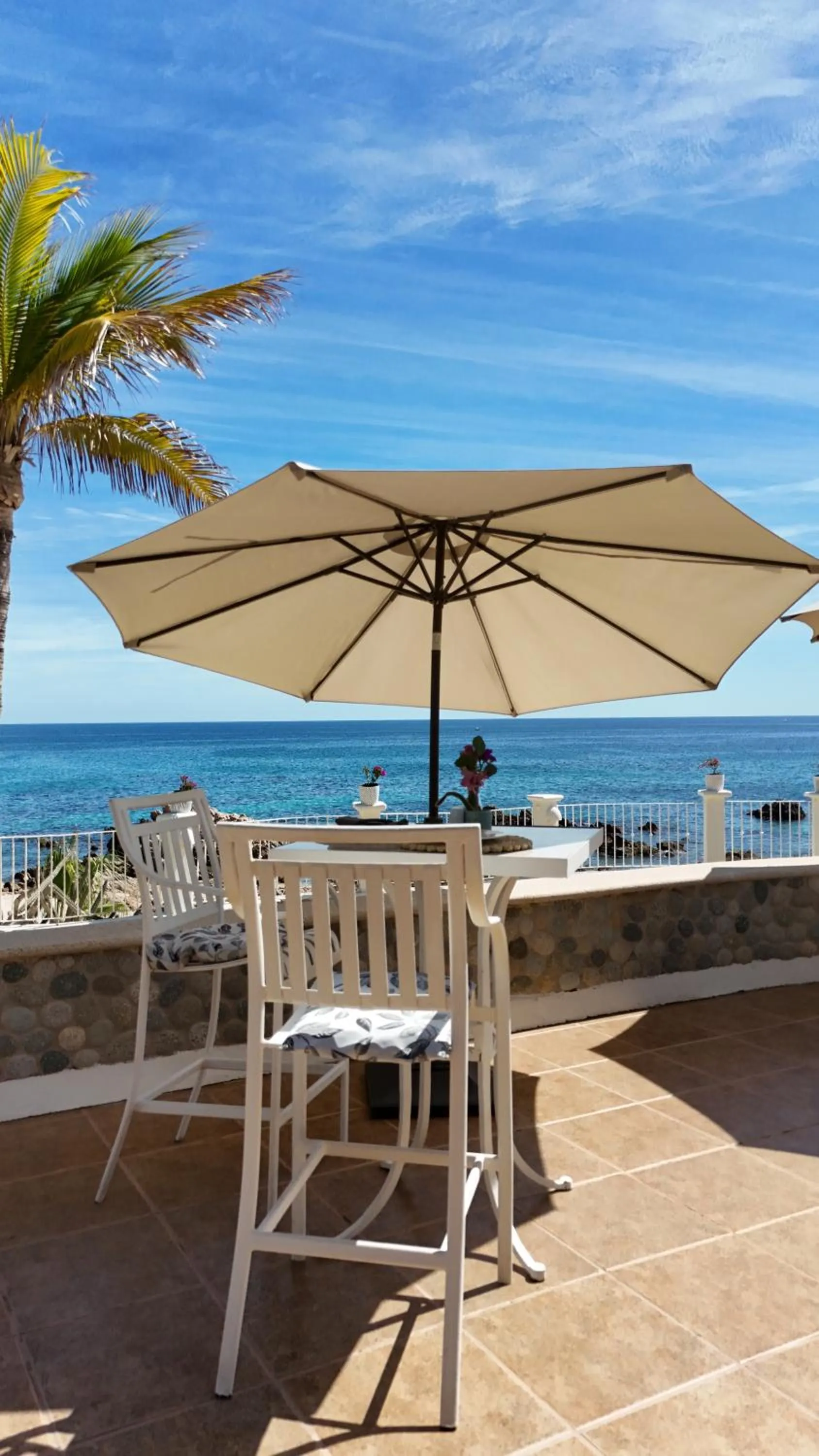 Restaurant/places to eat in Punta Pescadero Paradise Hotel & Villas