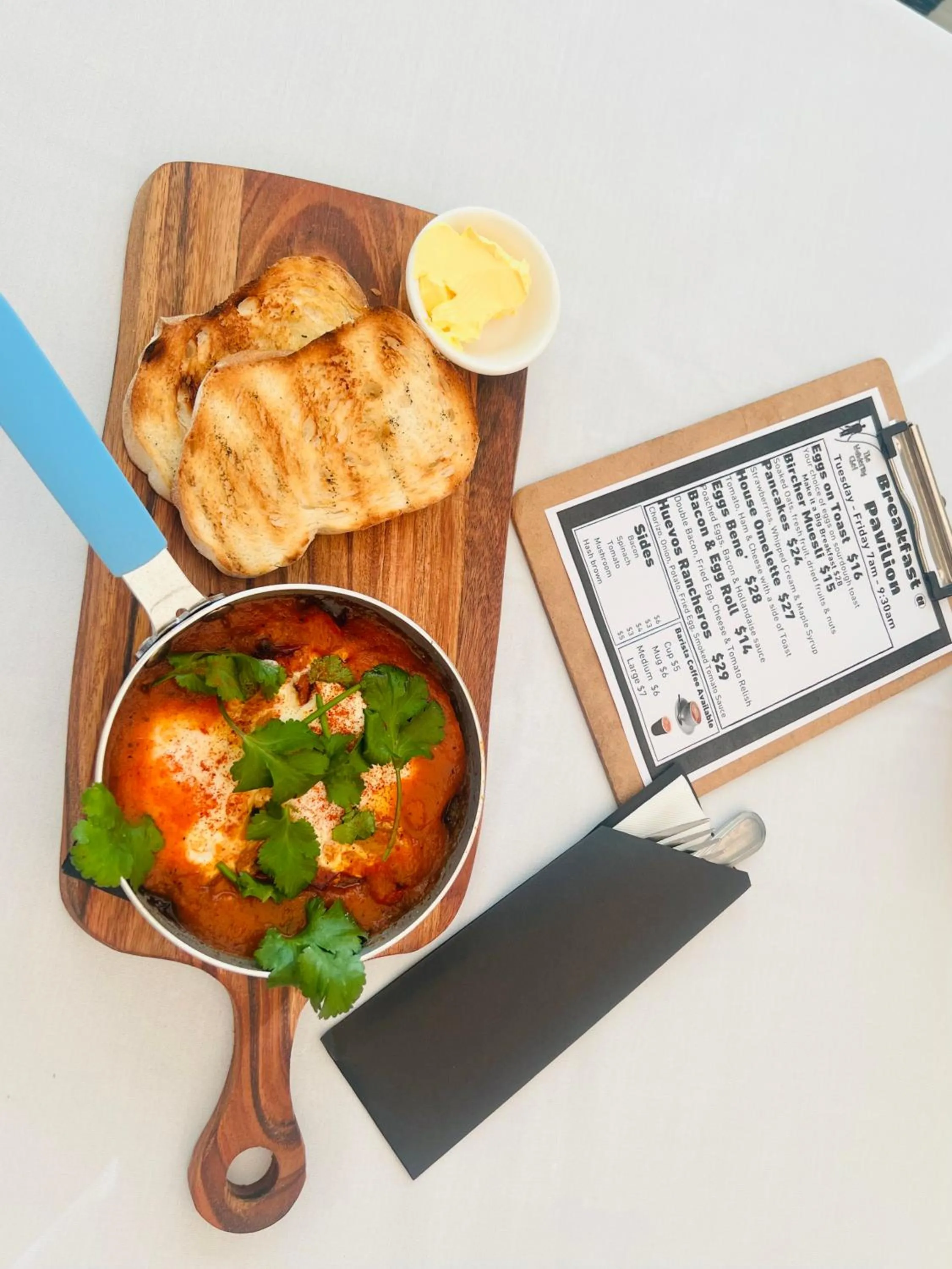 Breakfast in Pavilion Hotel Wagga Wagga