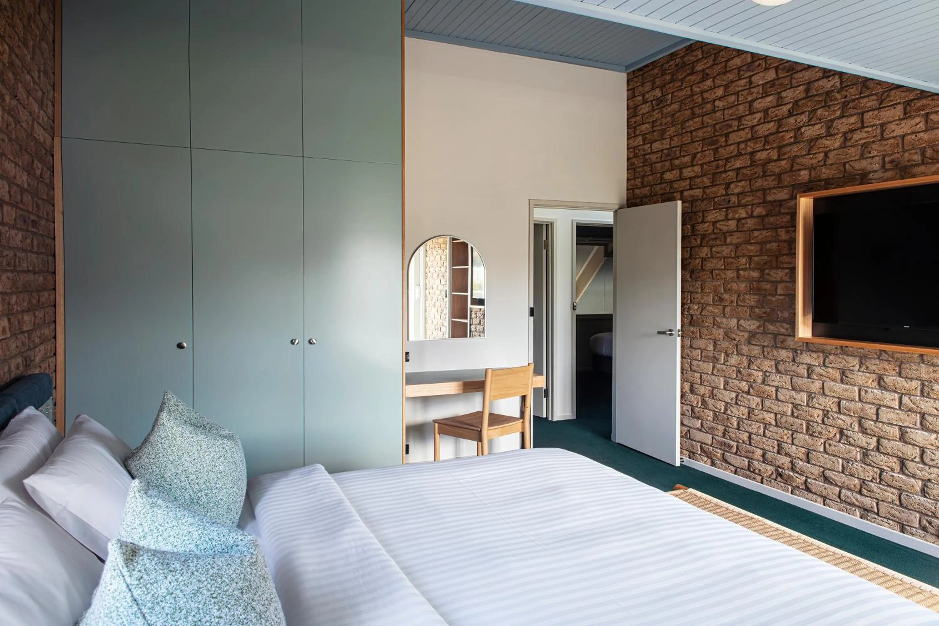 Bed in Motel Flinders